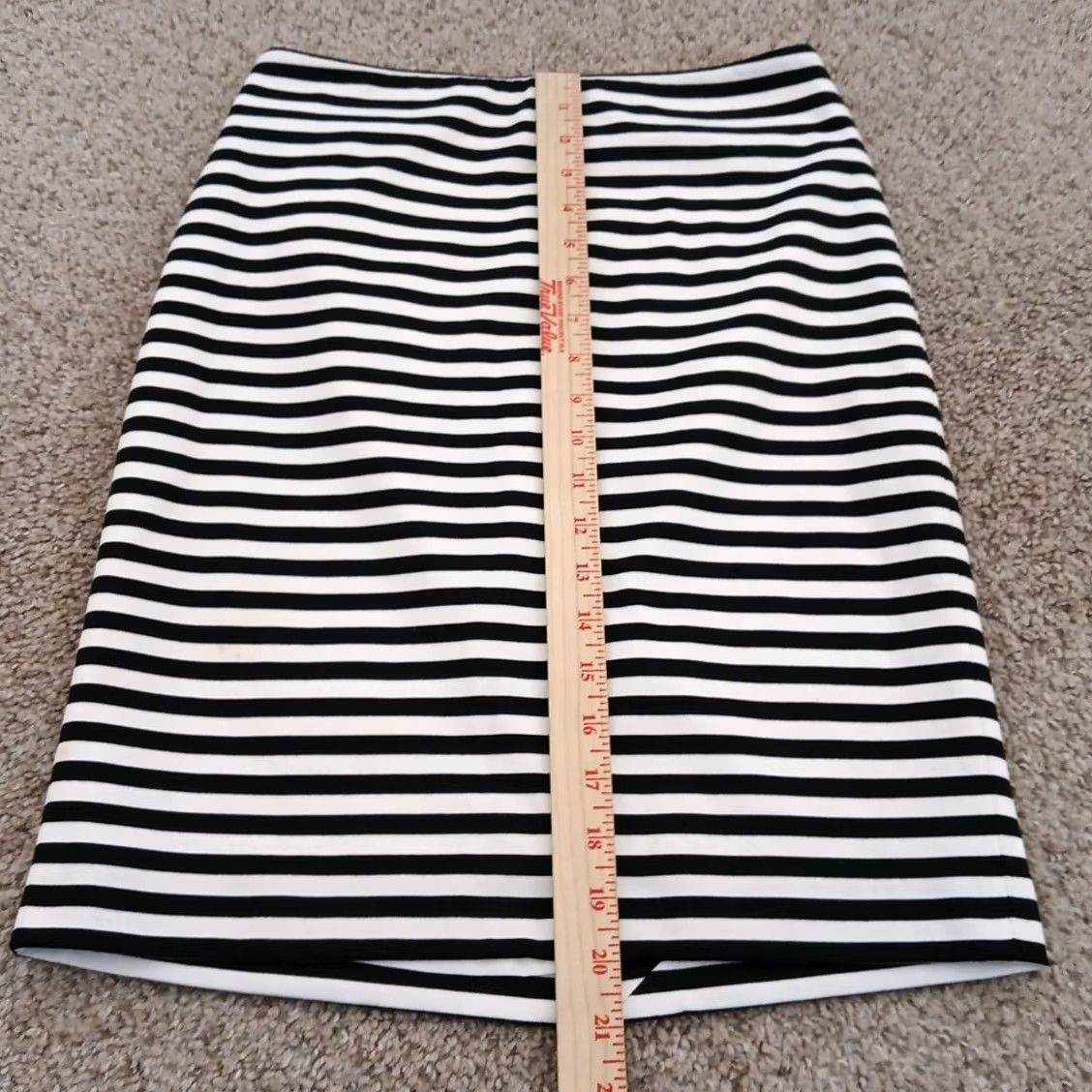 White House Black Market White House Black Market Skirt 00 Women Knee Length Striped Black Lined Pencil Slit Polyester Rayon Spandex Size 24" / US 00 / IT 34 - 5 Thumbnail