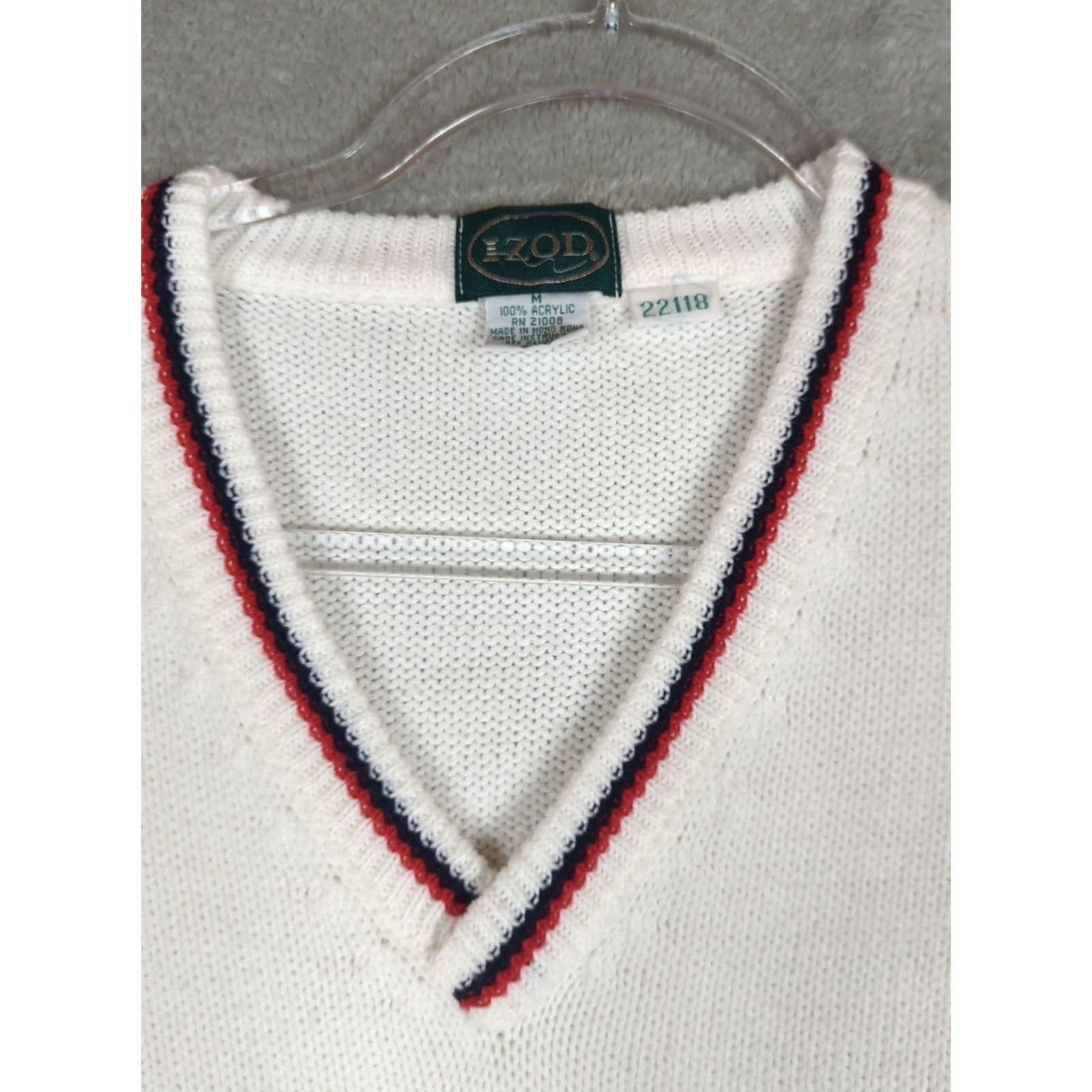 Izod VINTAGE Izod Sweater Vest Mens M V-Neck Cable-Knit White Solid Preppy Size US M / EU 48-50 / 2 - 3 Thumbnail