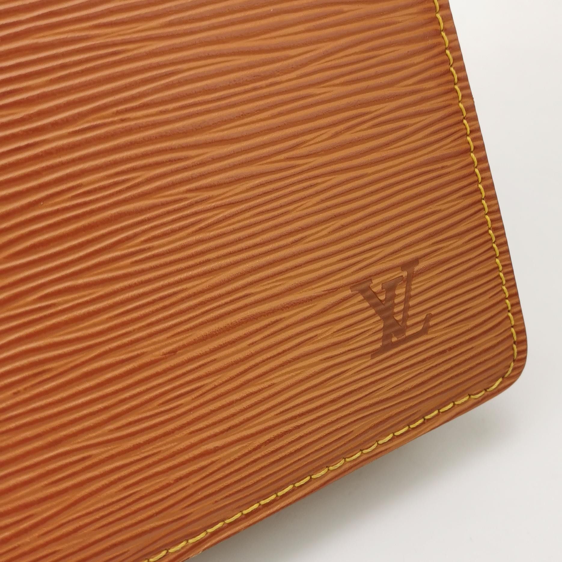 Louis Vuitton Louis Vuitton (LV) Cowhide Solid Color Water Ripple Second- Size ONE SIZE - 3 Thumbnail