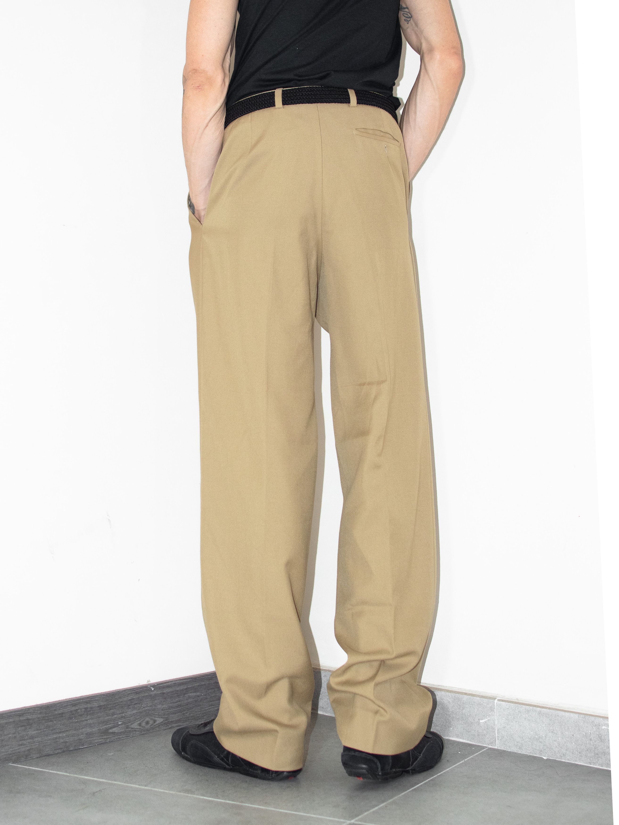 Burberry × Designer × Vintage 90s Burberry Vintage beige Baggy pleated chino Trousers Size US 35 - 4 Thumbnail