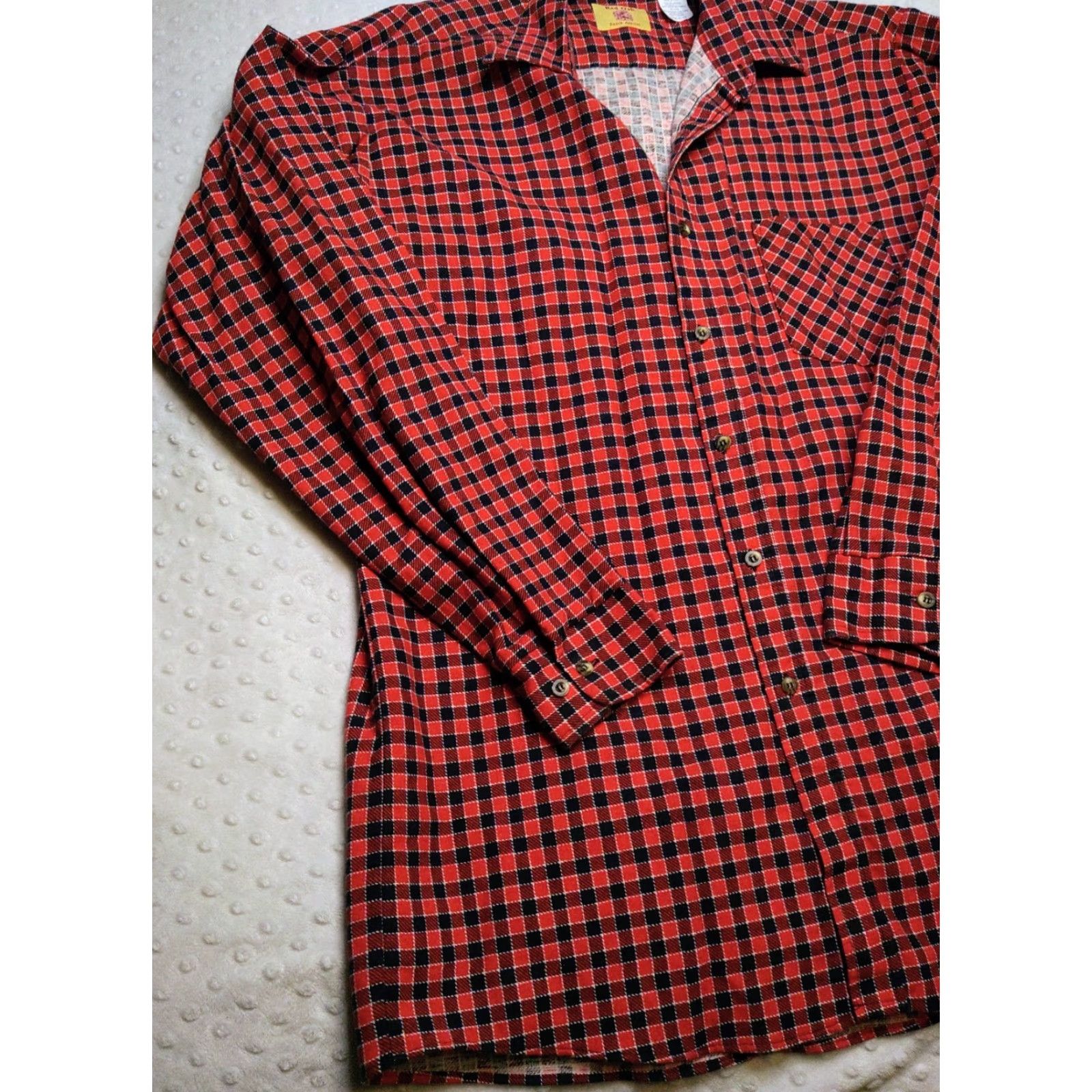 Vintage Vintage Red Oak Ranch Apparel Thick Flannel Red Made In USA Size M Tall Shirt Mens Regular Size US M / EU 48-50 / 2 - 3 Thumbnail