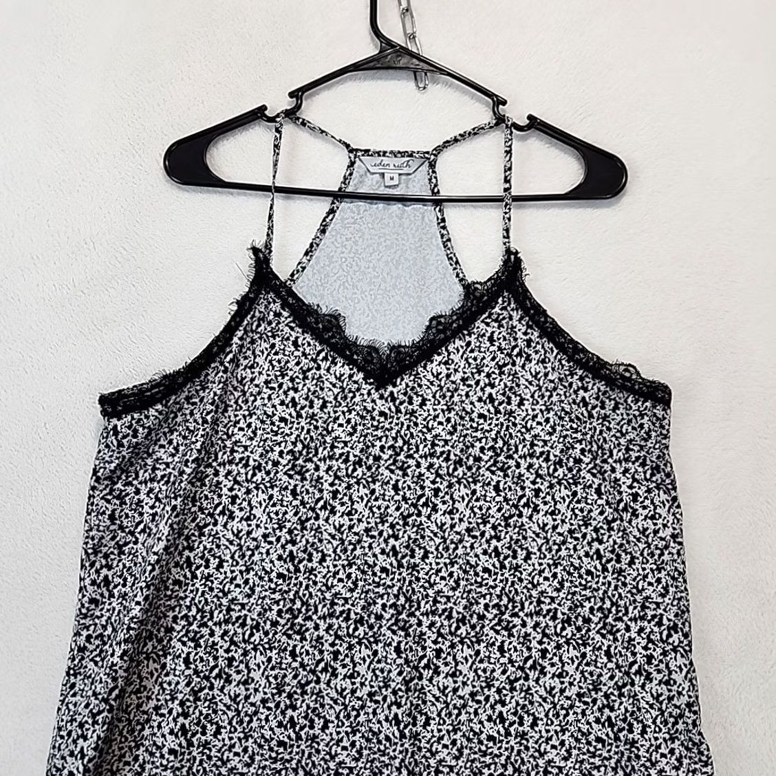 Vintage Eden Ruth Camisole Tank Top Racerback V-Neck Lace Trim Floral Black & White Womens M Lace Tank Top Size M / US 6-8 / IT 42-44 - 4 Thumbnail