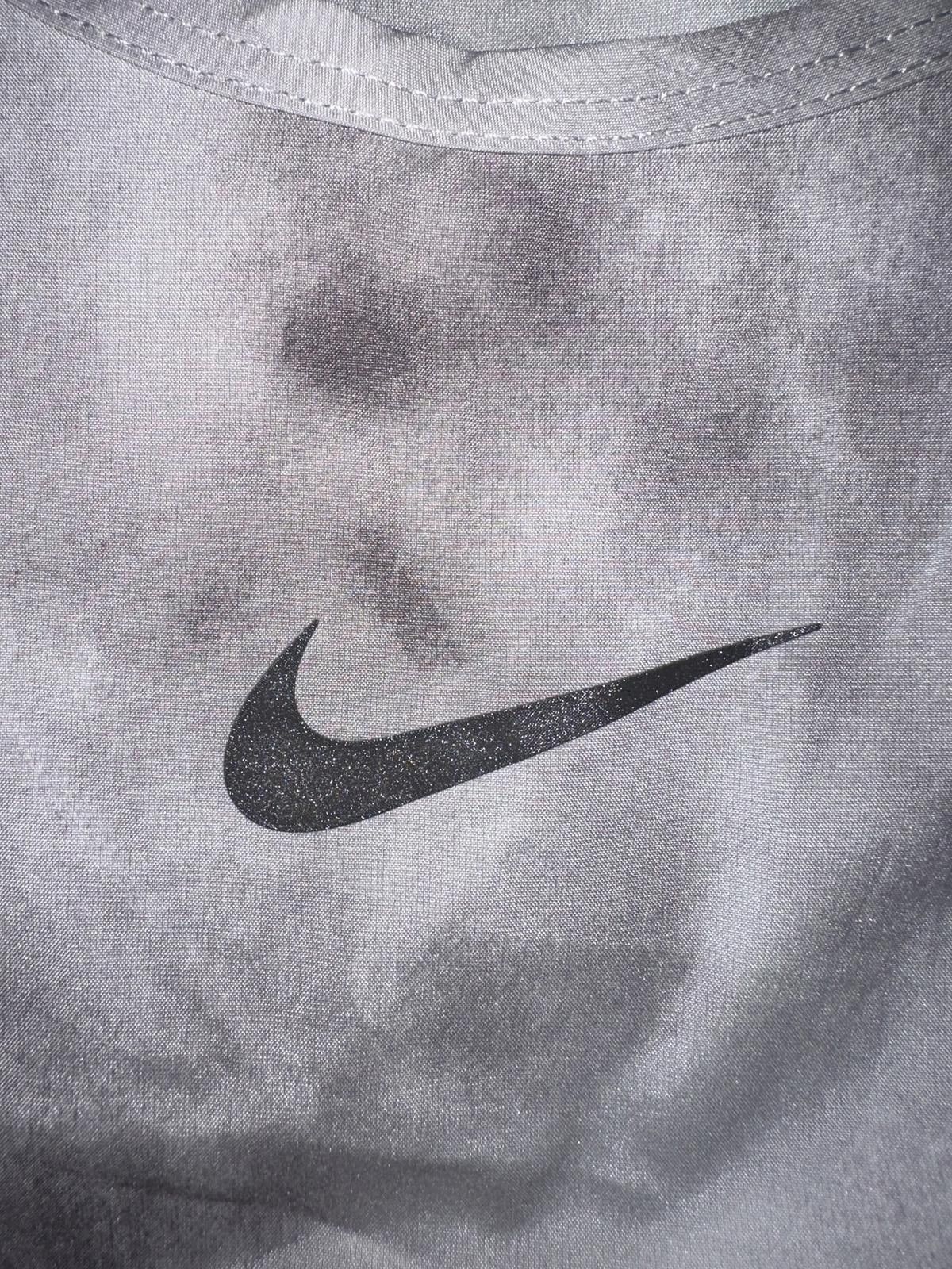Nike Nike Women Icon Clash City Sleek Running Tank Size M / US 6-8 / IT 42-44 - 4 Thumbnail