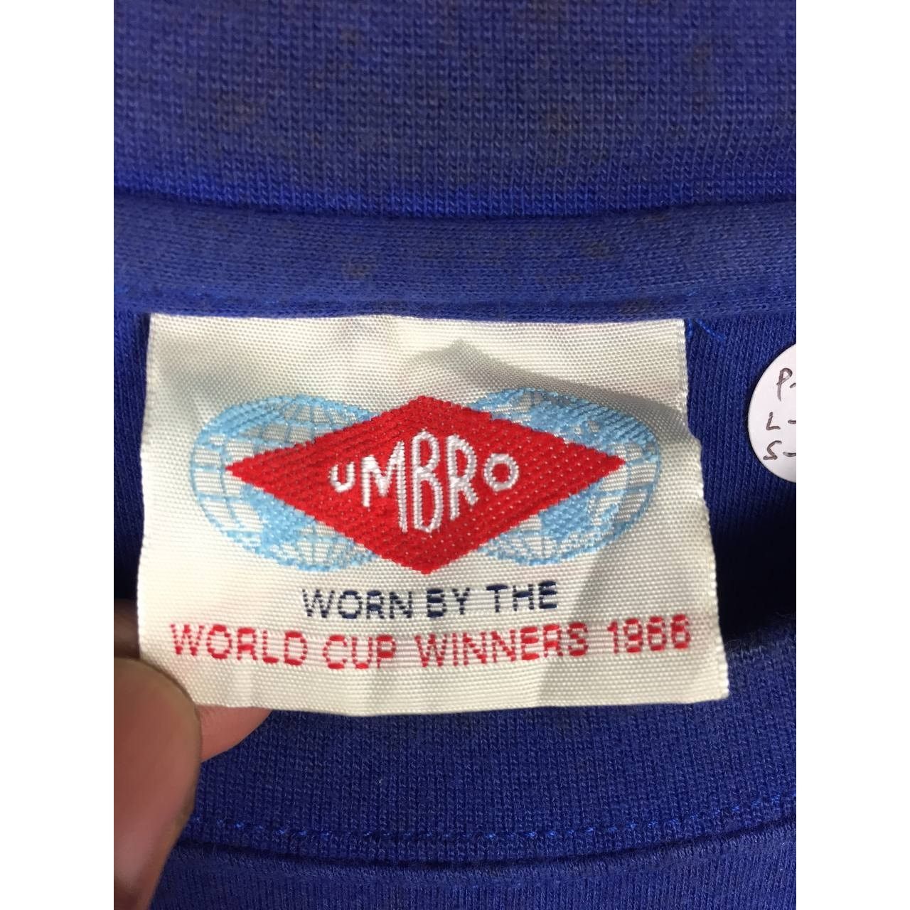 Umbro Vtg Umbro England 1966 World Cup Winners Retro Tee Size US M / EU 48-50 / 2 - 21 Thumbnail