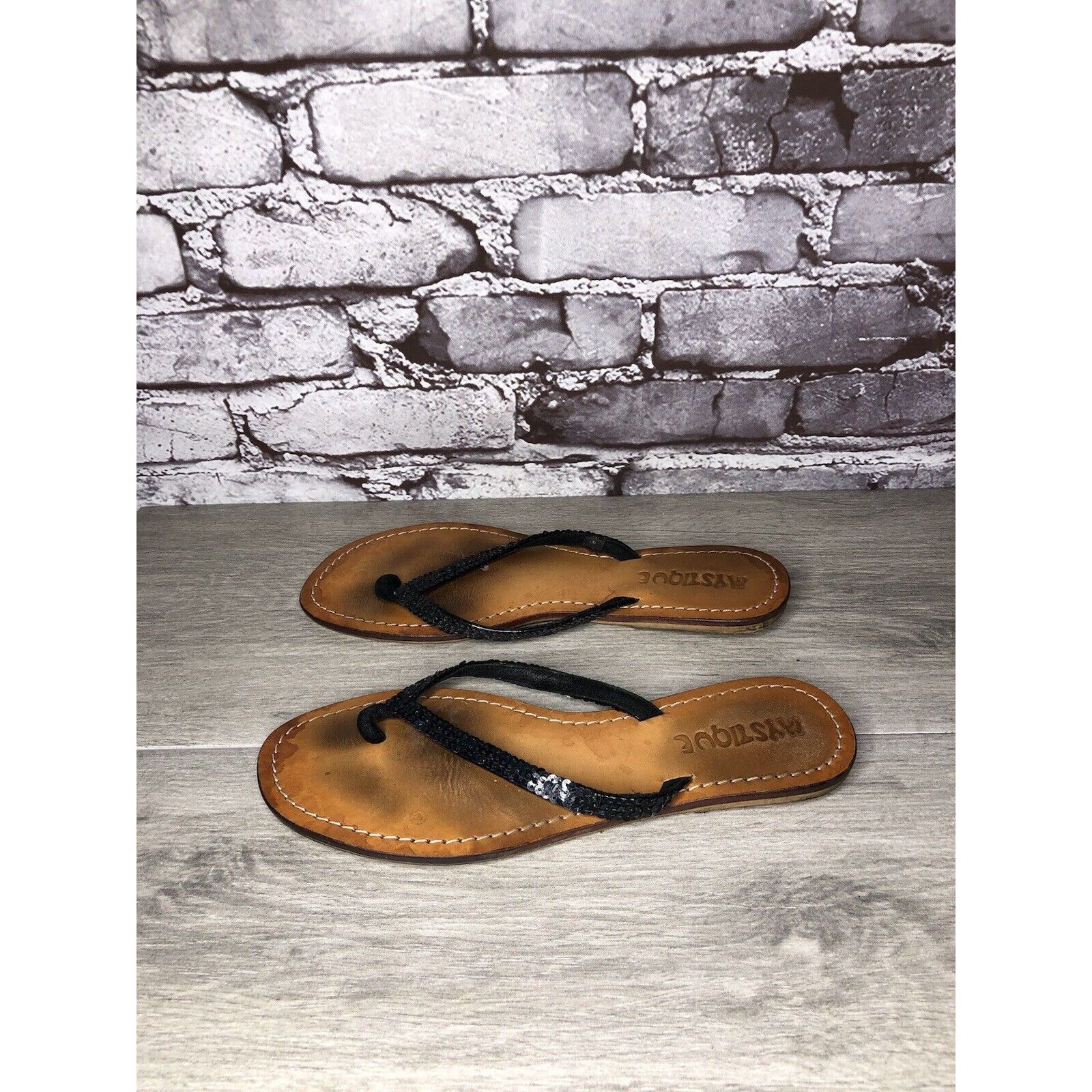 Other Mystique Black Leather Snake Skin Thong Flip Flops Sandals W Size US 9 / IT 39 - 1 Thumbnail