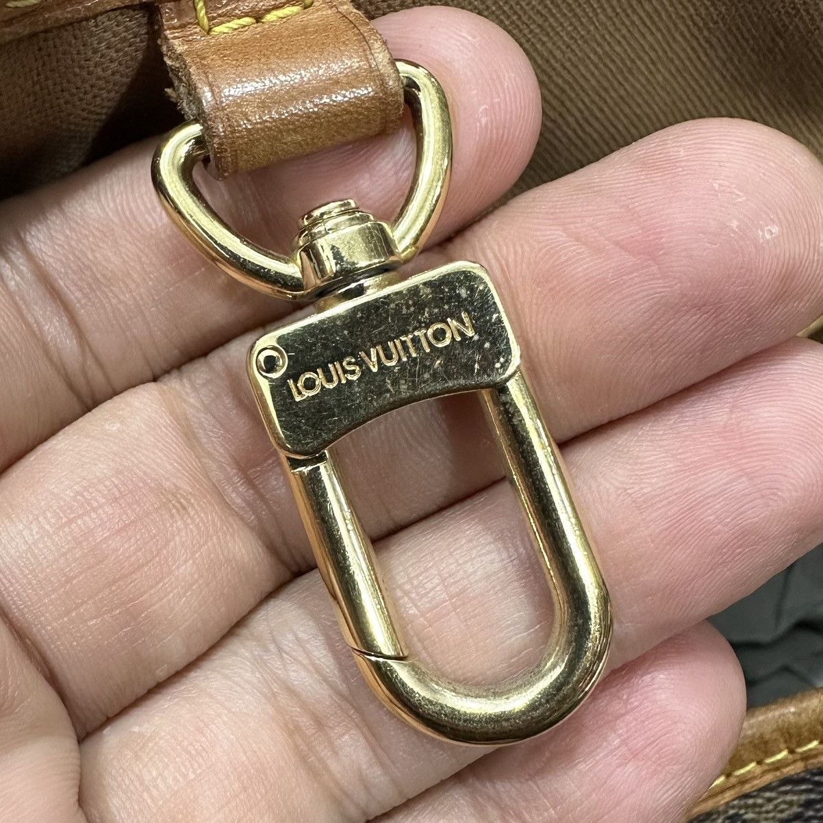 Louis Vuitton Authentic LOUIS VUITTON Monogram Batignolles Horizontel Bag Size ONE SIZE - 16 Thumbnail