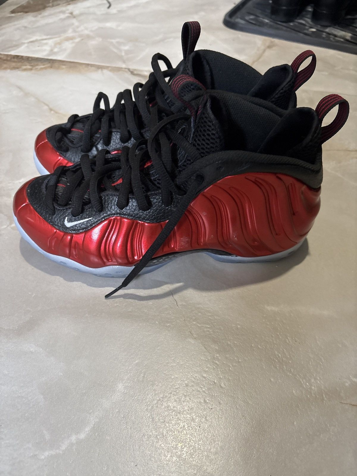Nike Nike Foamposite Size US 7 / EU 40 - 3 Thumbnail