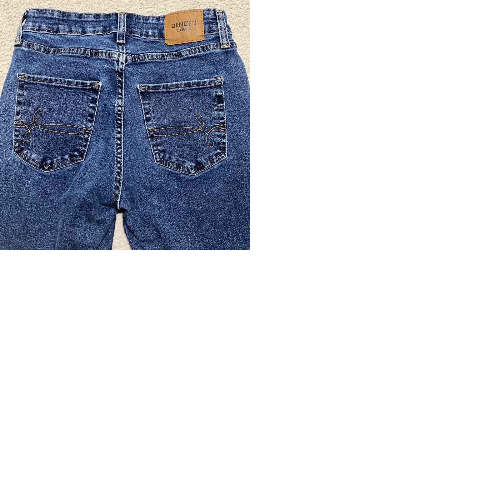Denizen DENIZEN Jeans Womens 2 Blue Denim Medium Wash Skinny Distressed Raw Hem 5-Pocket Regular Rise Inseam 25in Stretch Comfort Womens Size 26" / US 2 / IT 38 - 9 Thumbnail