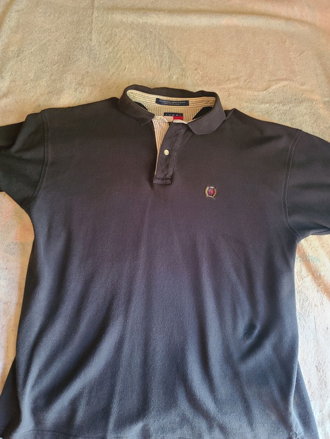 Tommy Hilfiger 1997 Vintage Tommy Hilfiger Executive Lion Crest Polo Black Size US L / EU 52-54 / 3 - 1 Thumbnail