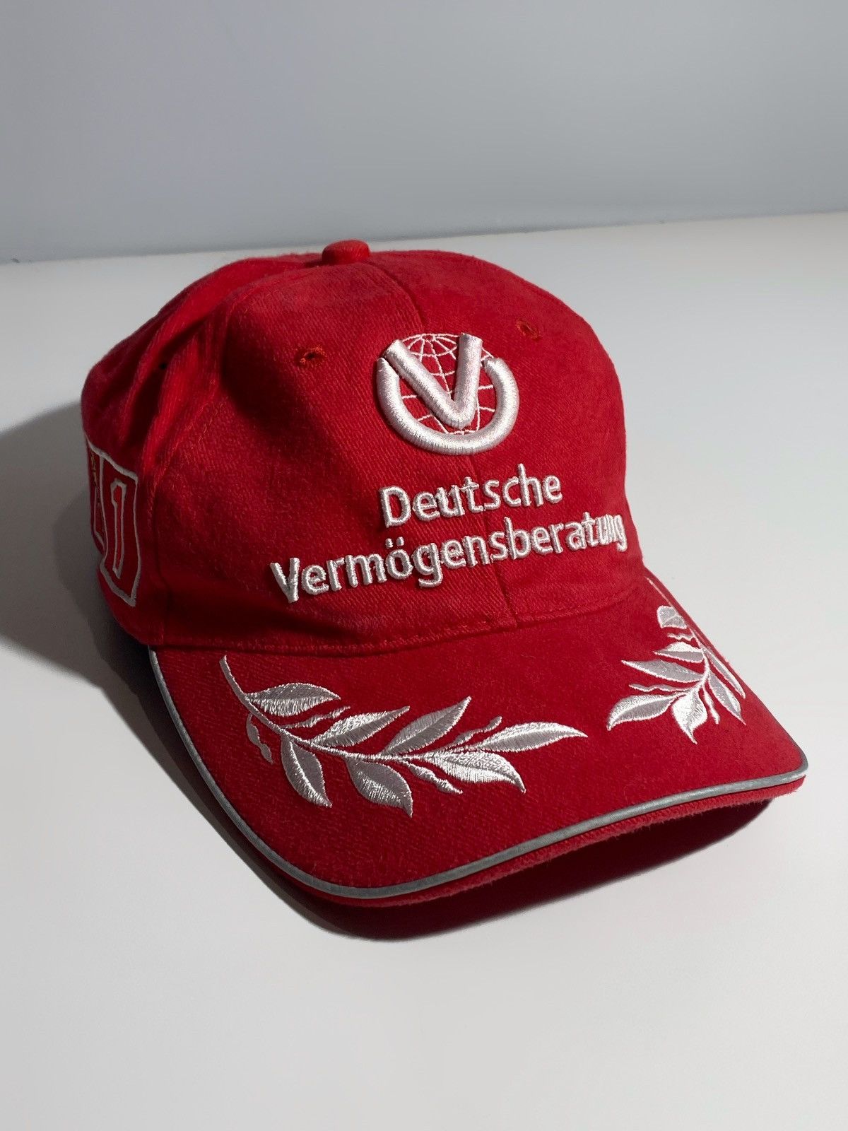 Ferrari 2000 F1 World Champion Michael Schumacher Ferrari cap Size ONE SIZE - 1 Thumbnail