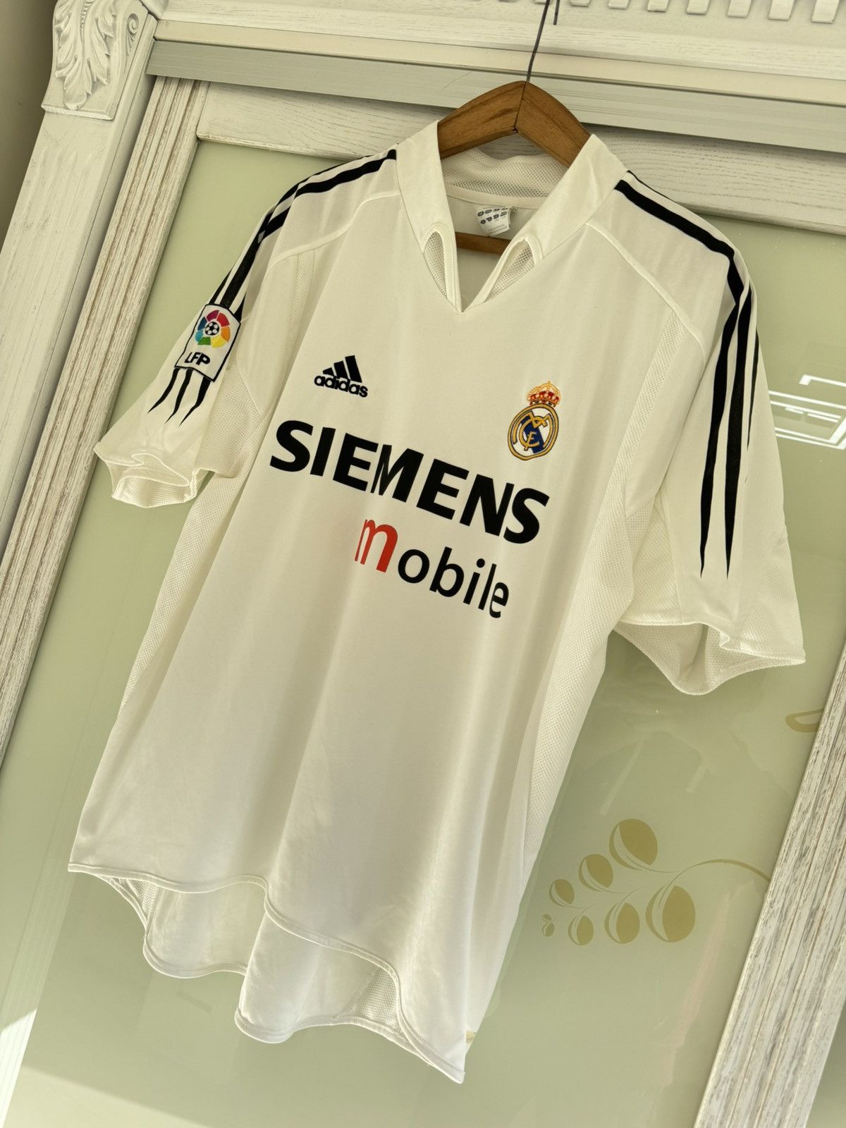 Adidas Ronaldo #9 Real Madrid 2004-2005 Vintage Soccer Jersey Shirt Size US L / EU 52-54 / 3 - 4 Thumbnail