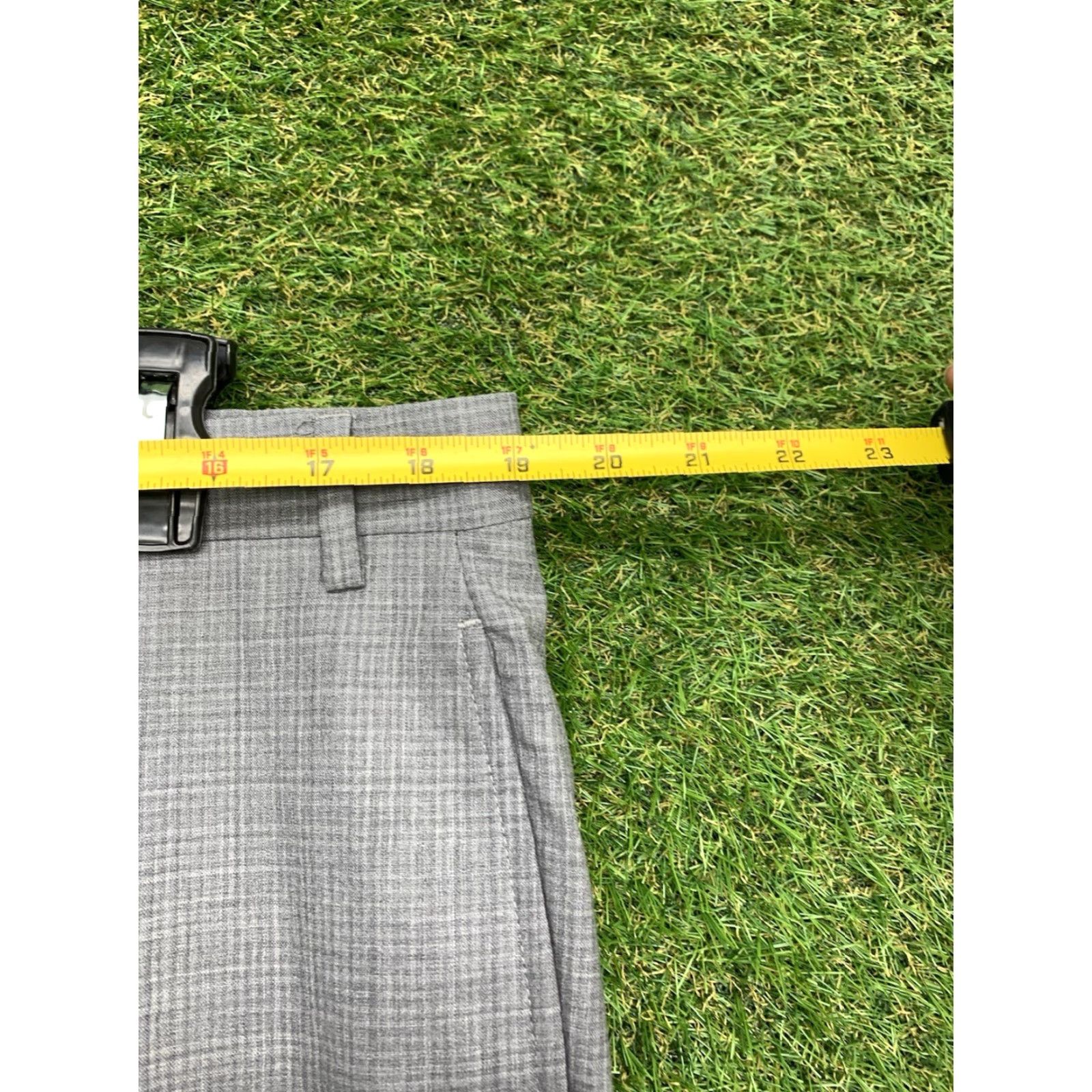 Ralph Lauren Lauren Ralph Lauren Pants Mens 38x30 Total Comfort 100% Wool Gray Pleated Preppy Size US 38 / EU 54 - 4 Thumbnail