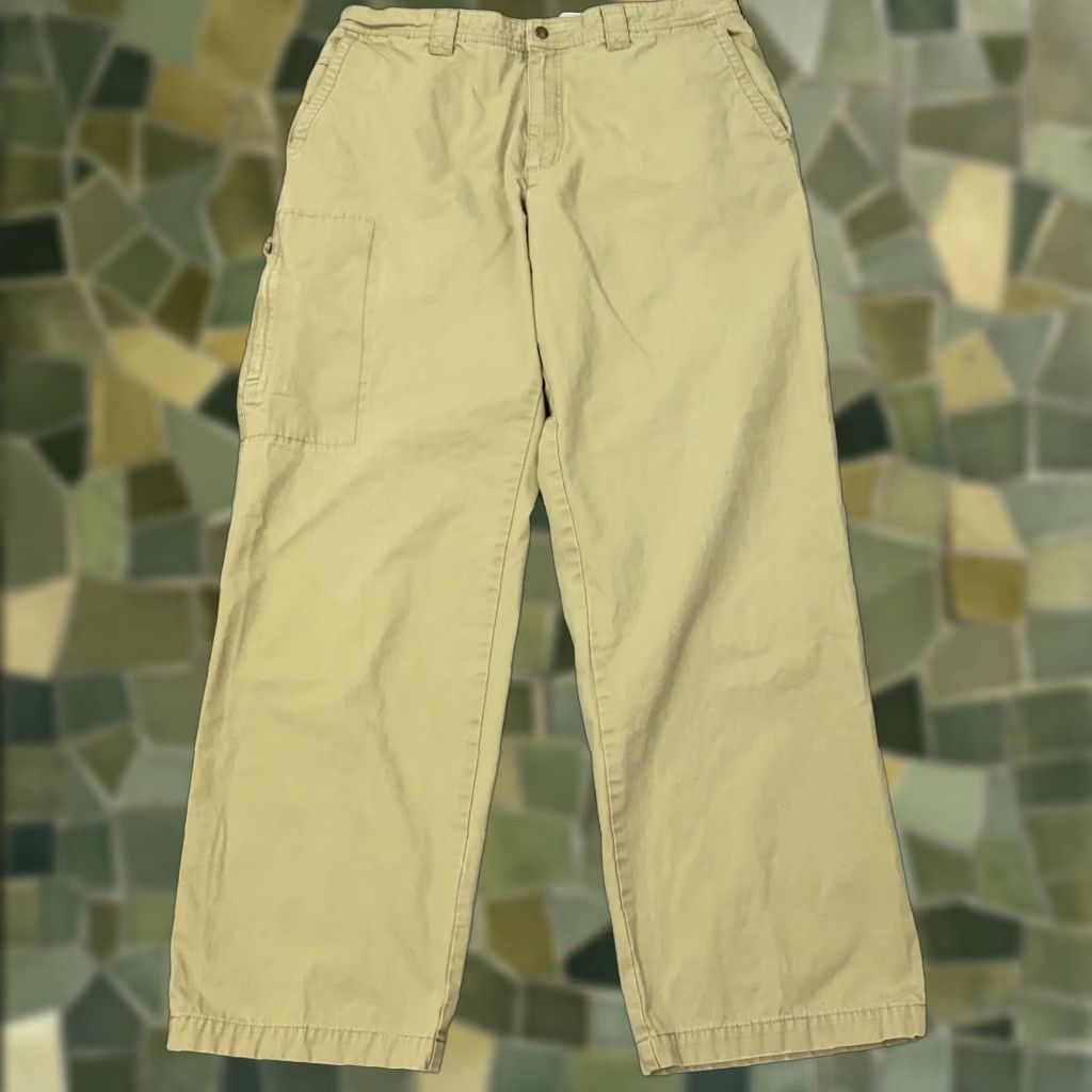 Vintage Columbia Cargo Pants Mens 38 Beige 32" Inseam Relaxed Fit Canvas Cargo Pockets Pants Mens Regular 38" Beige Columbia Omni-Shade Size US 38 / EU 54 - 1 Thumbnail