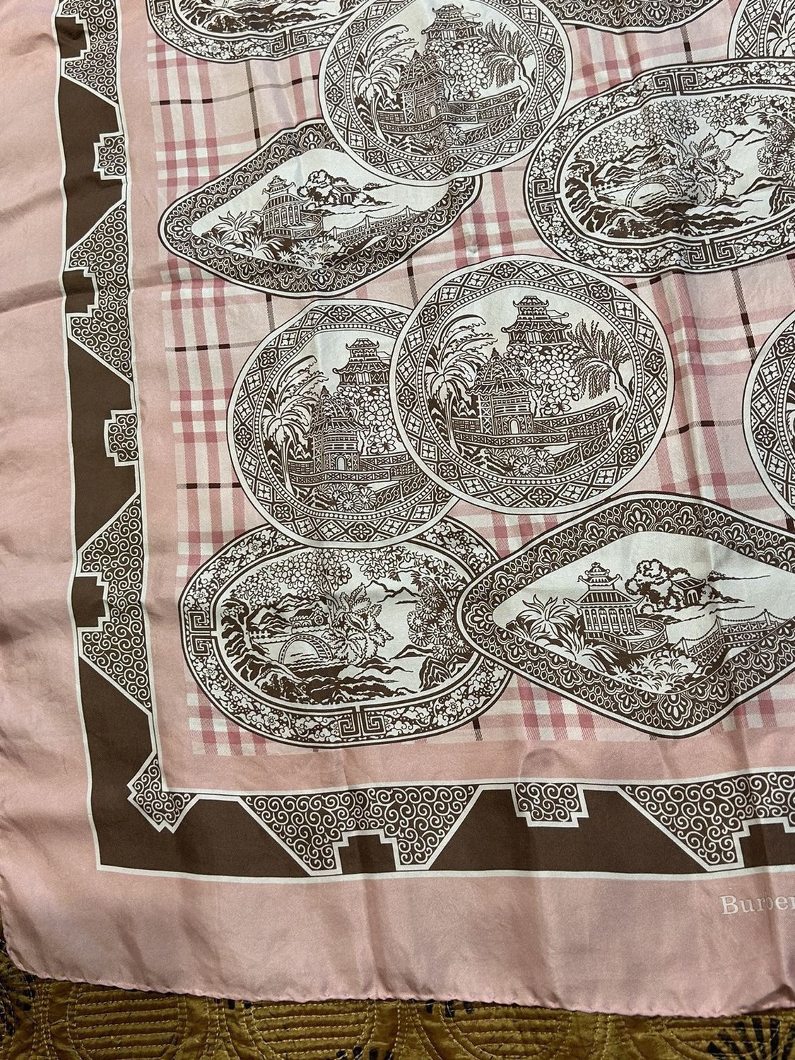 Burberry 80s Vintage Burberrys Very Rare Asian Art Silk Scarf Size ONE SIZE - 2 Thumbnail