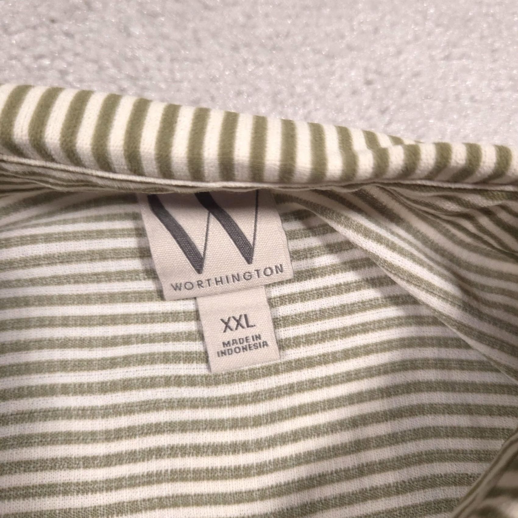 Worthington Worthington Shirt Womens XXL Green Stripe Button Front Collared Short Sleeve Top Size XXL / US 16-18 / IT 52-54 - 4 Thumbnail