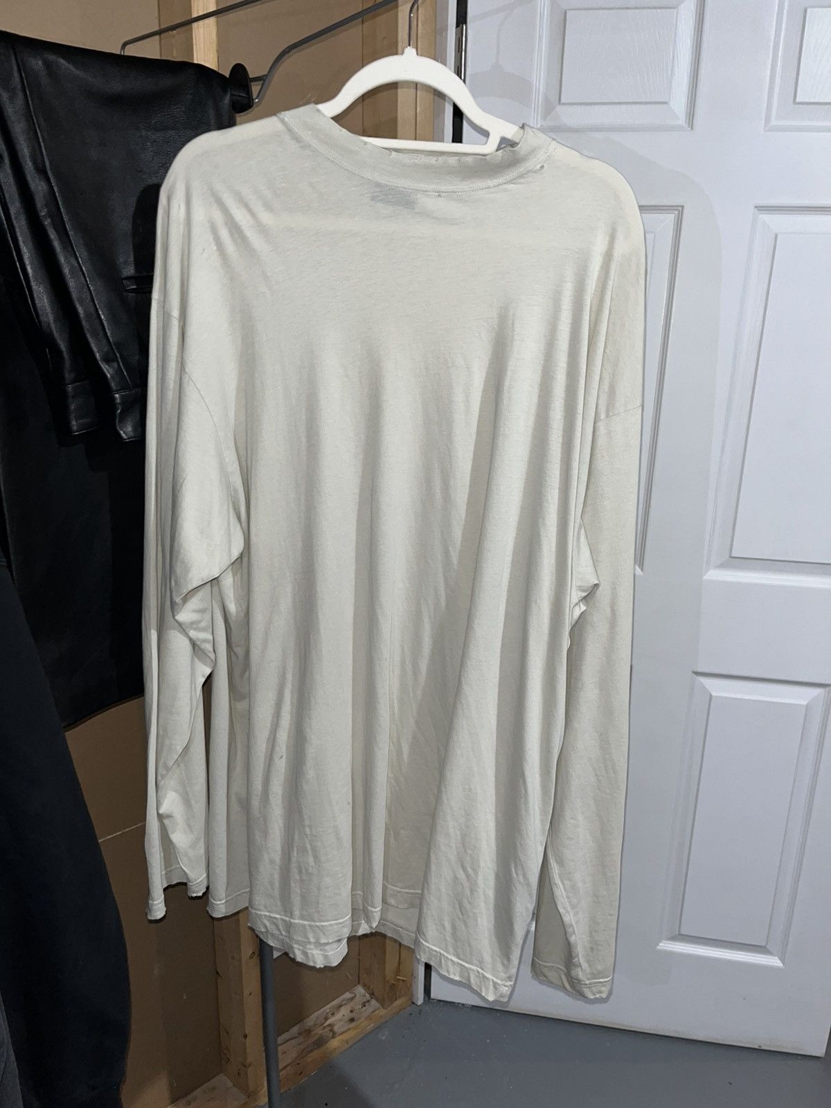 Balenciaga Logo Neck Distressed Embro Rib Jersey Long Sleeve T-Shirt Size US M / EU 48-50 / 2 - 5 Thumbnail