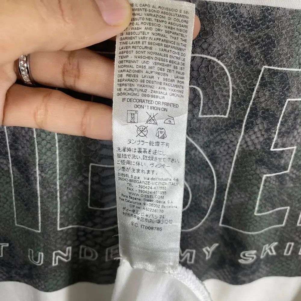 Diesel DIESEL Get Under My Skin Graphic Tee Shirt Large Size Size US L / EU 52-54 / 3 - 7 Thumbnail