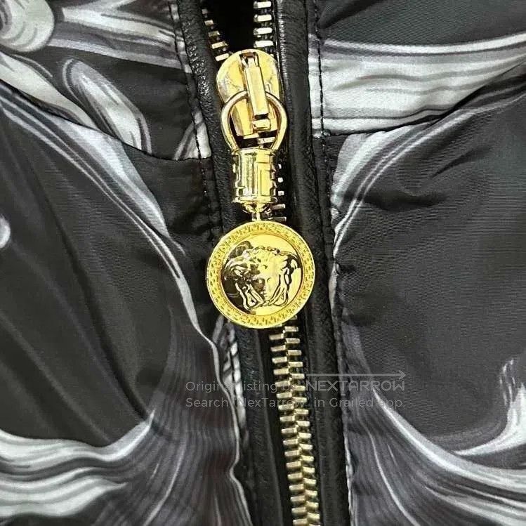 Versace Versace Baroque vest jacket Size US M / EU 48-50 / 2 - 5 Thumbnail
