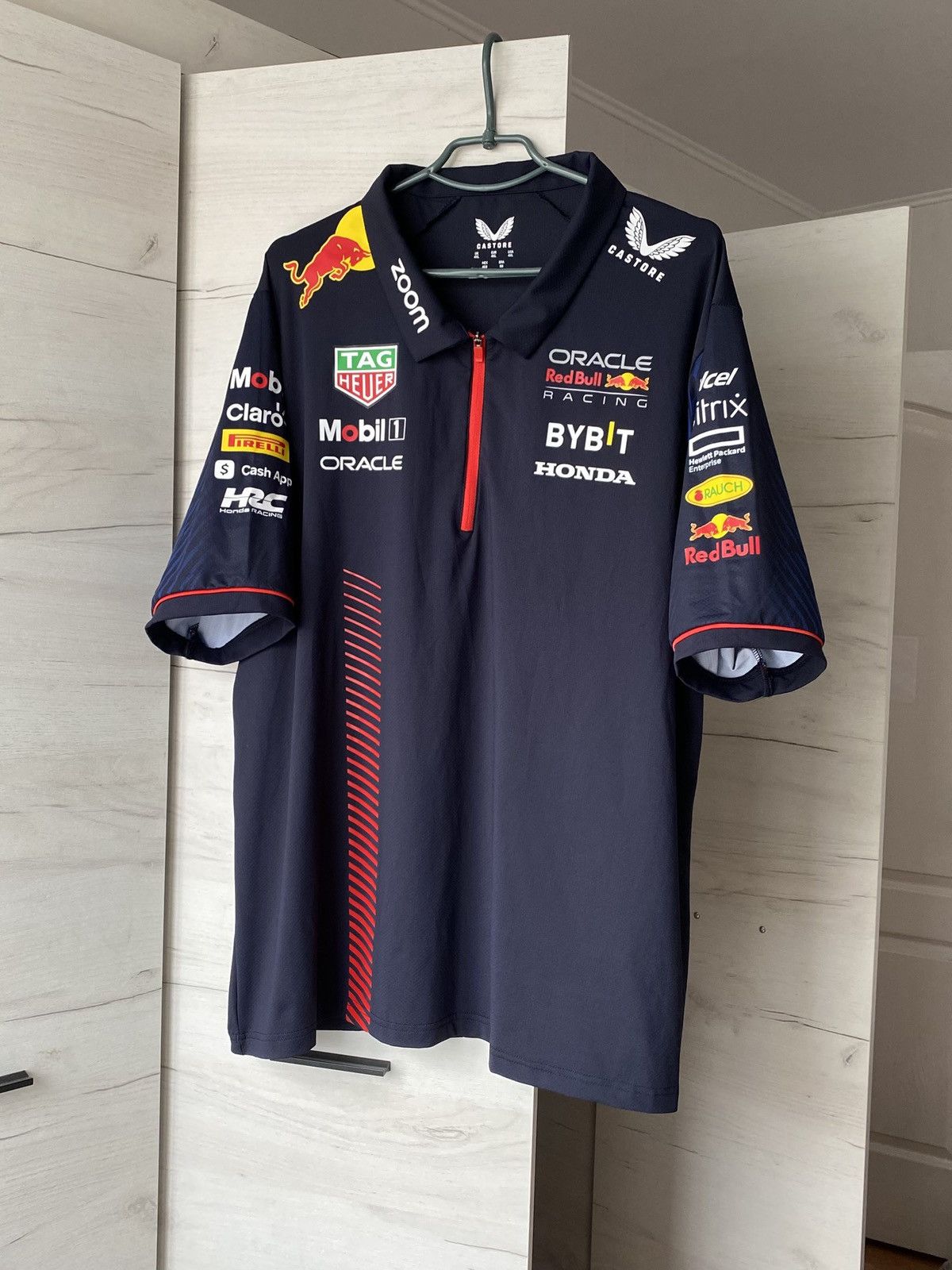Castore Red Bull F1 Racing Team Shirt Honda Oracle Size 4XL Size US XXL / EU 58 / 5 - 1 Thumbnail