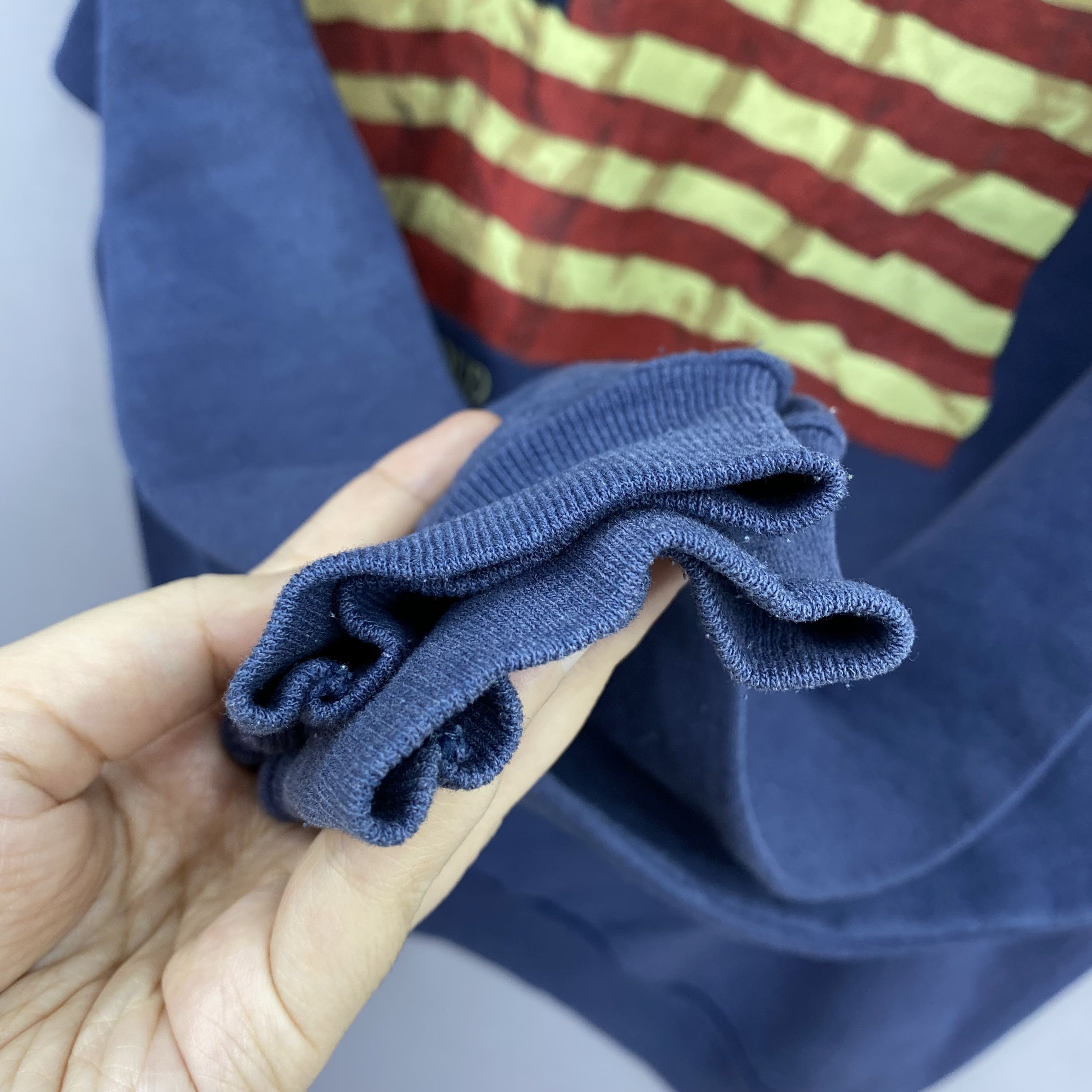 Vintage Vintage 90s Hanes Proud American Flag Pullover Sweatshirt Size US L / EU 52-54 / 3 - 5 Thumbnail