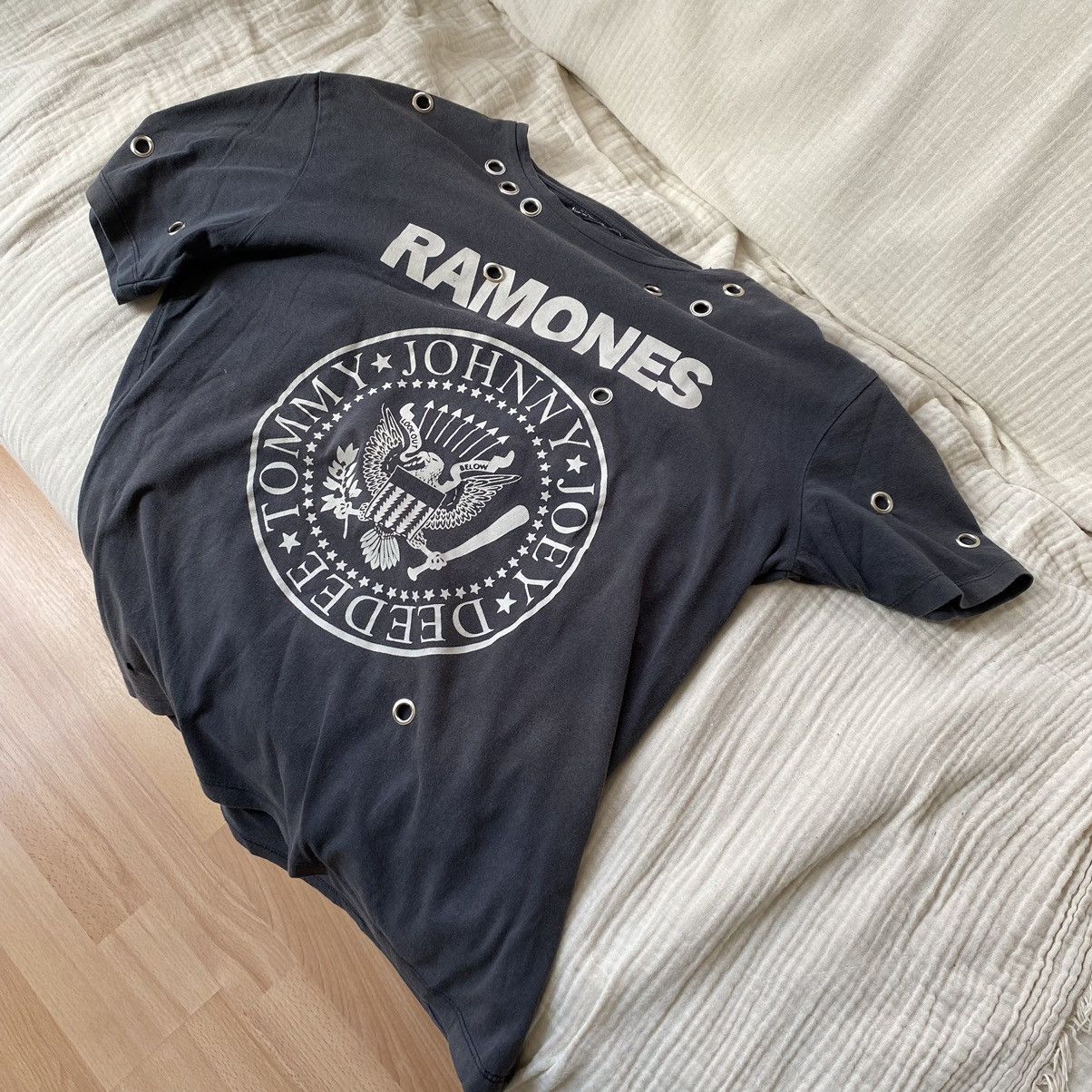 Vintage Ramones Vintage Custom T-shirt Size US M / EU 48-50 / 2 - 2 Thumbnail