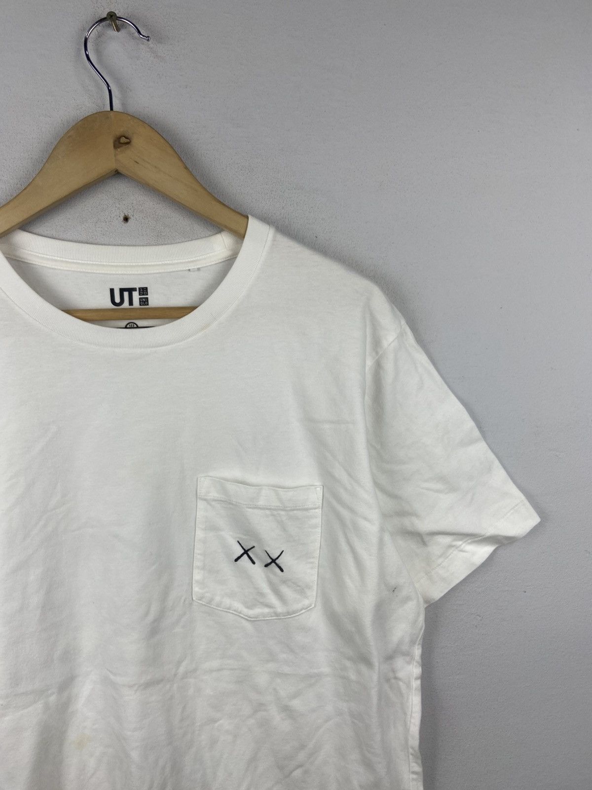 Kaws × Other × Uniqlo KAWS PHOTOPRINT TEE Size US XL / EU 56 / 4 - 6 Thumbnail