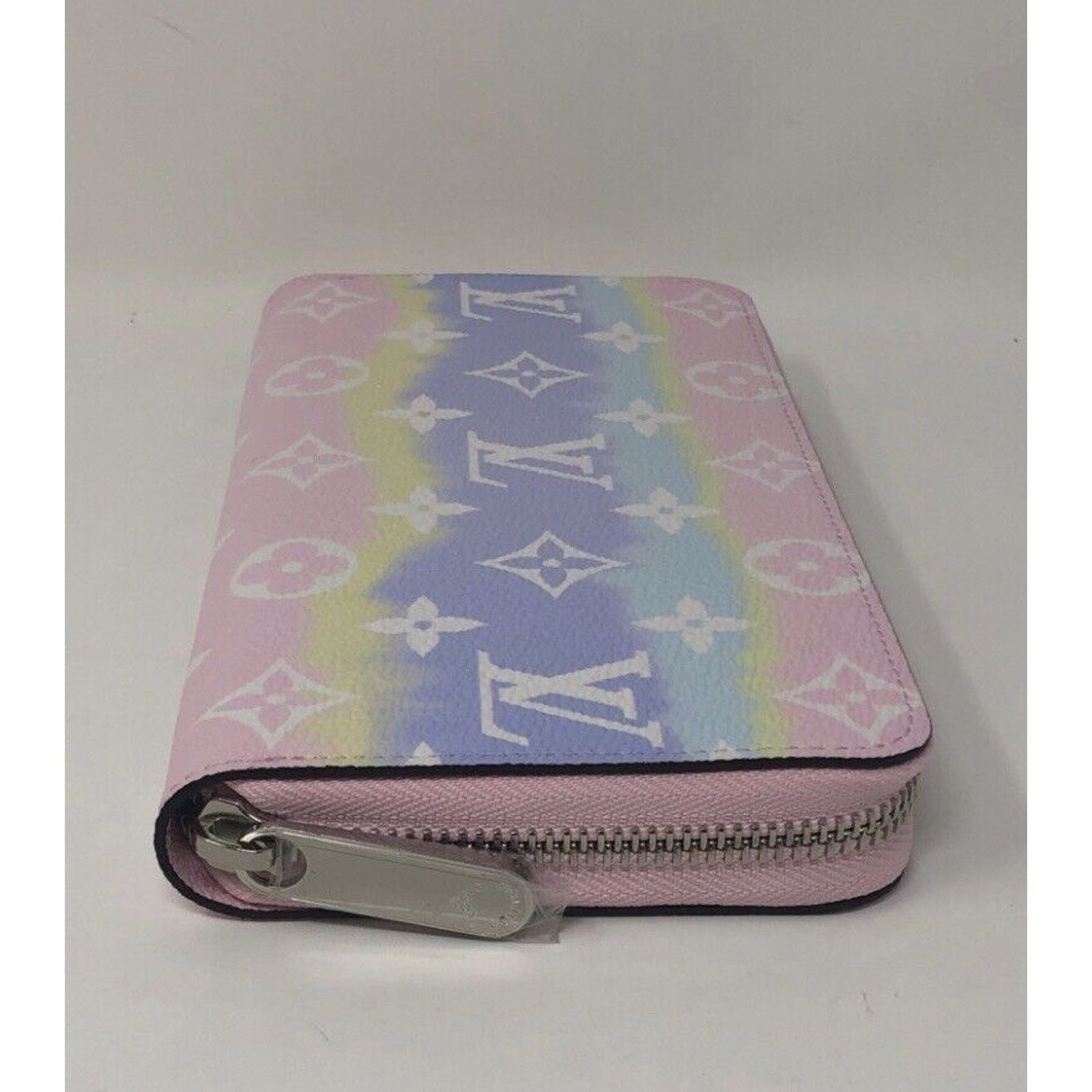 Louis Vuitton Auth LOUIS VUITTON M69110 Monogram Giant LV Escale Zippy Size ONE SIZE - 6 Thumbnail