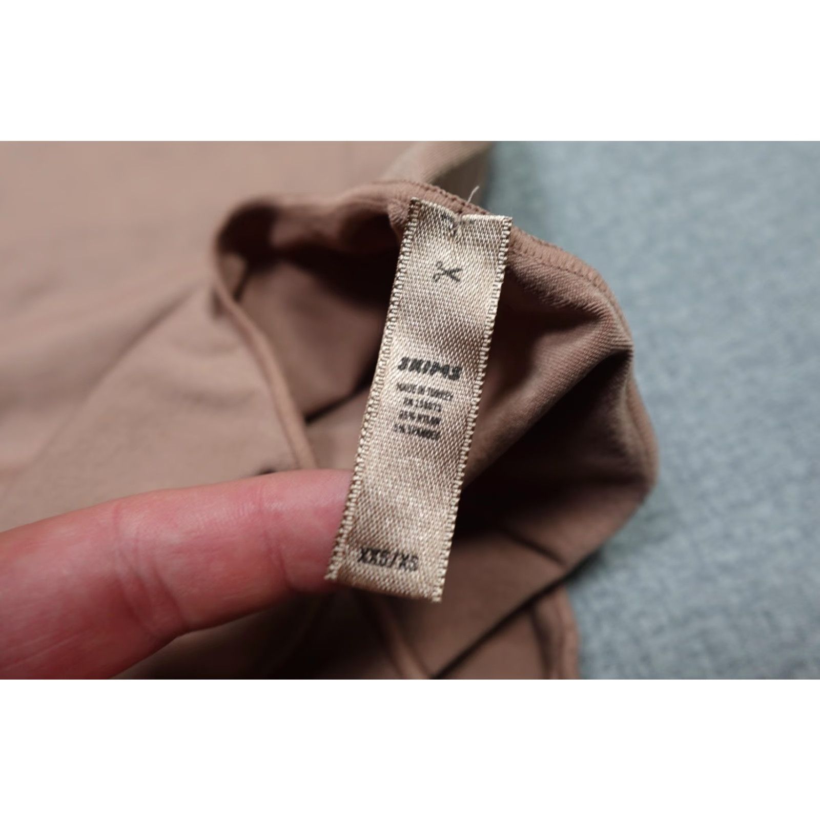SKIMS Skims Bodysuit Womens XS Solid Brown Mock Neck Sleeveless Snap Closure Stretch one Piece Size XS / US 0-2 / IT 36-38 - 2 Thumbnail