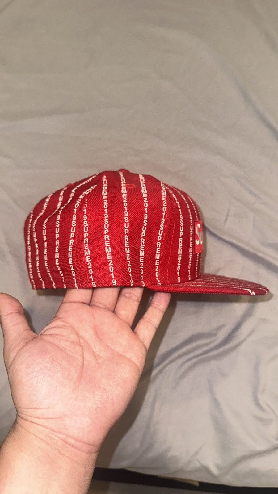 New Era × Supreme Supreme text stripe New Era Hat Size ONE SIZE - 4 Thumbnail