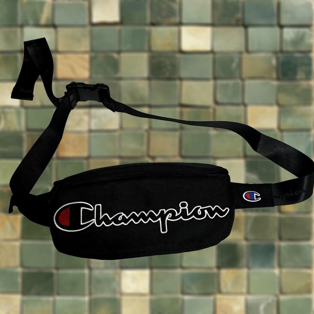 Champion Champion Crossbody Fanny Pack Oversized Embroidered Black Waist Bag Men Large 90s Sports Logo Pacific Size ONE SIZE - 1 Thumbnail