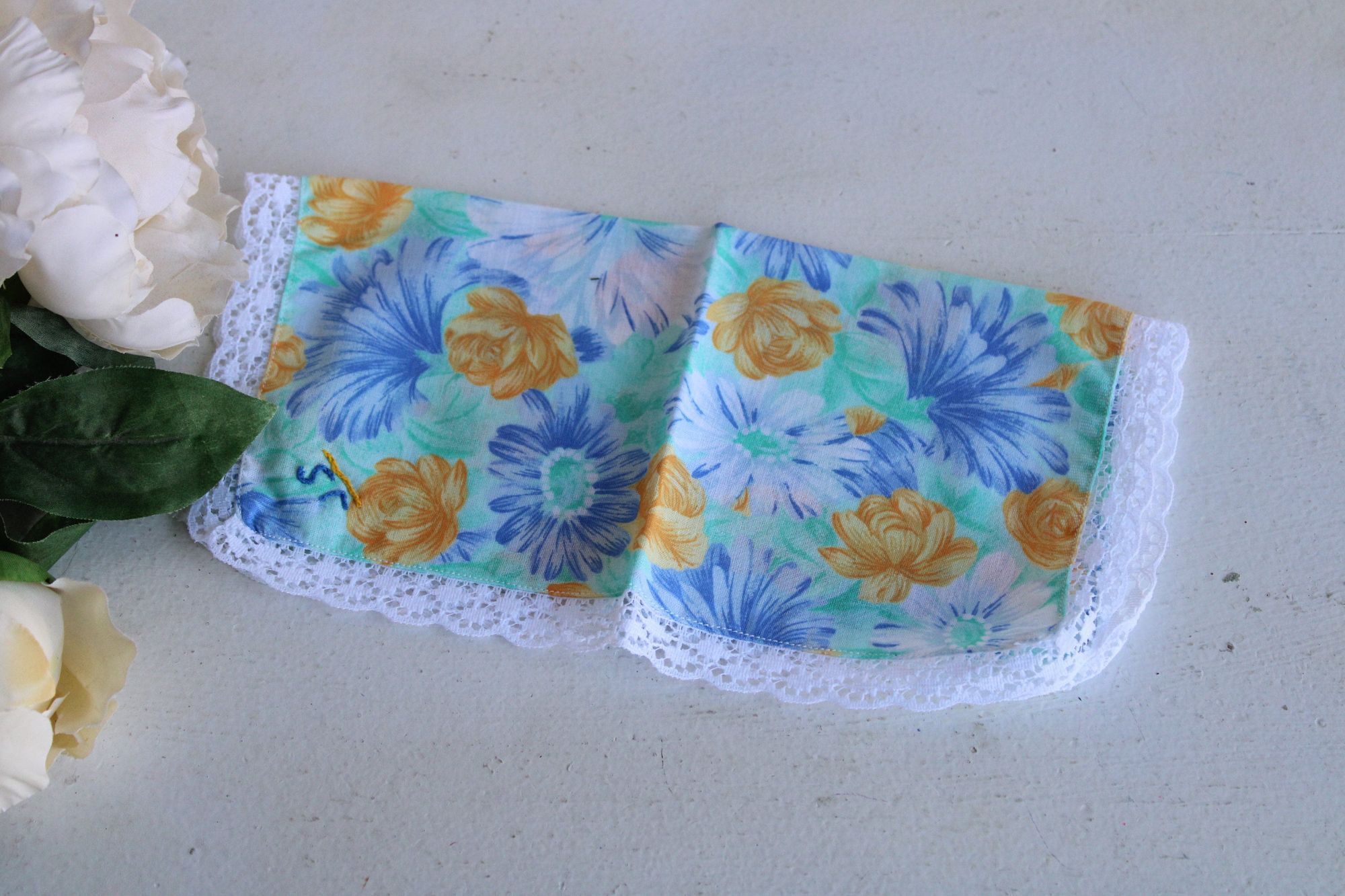 Vintage Vintage 1980s Handkerchief, Cotton Floral Print, Monogrammed Size ONE SIZE - 5 Thumbnail