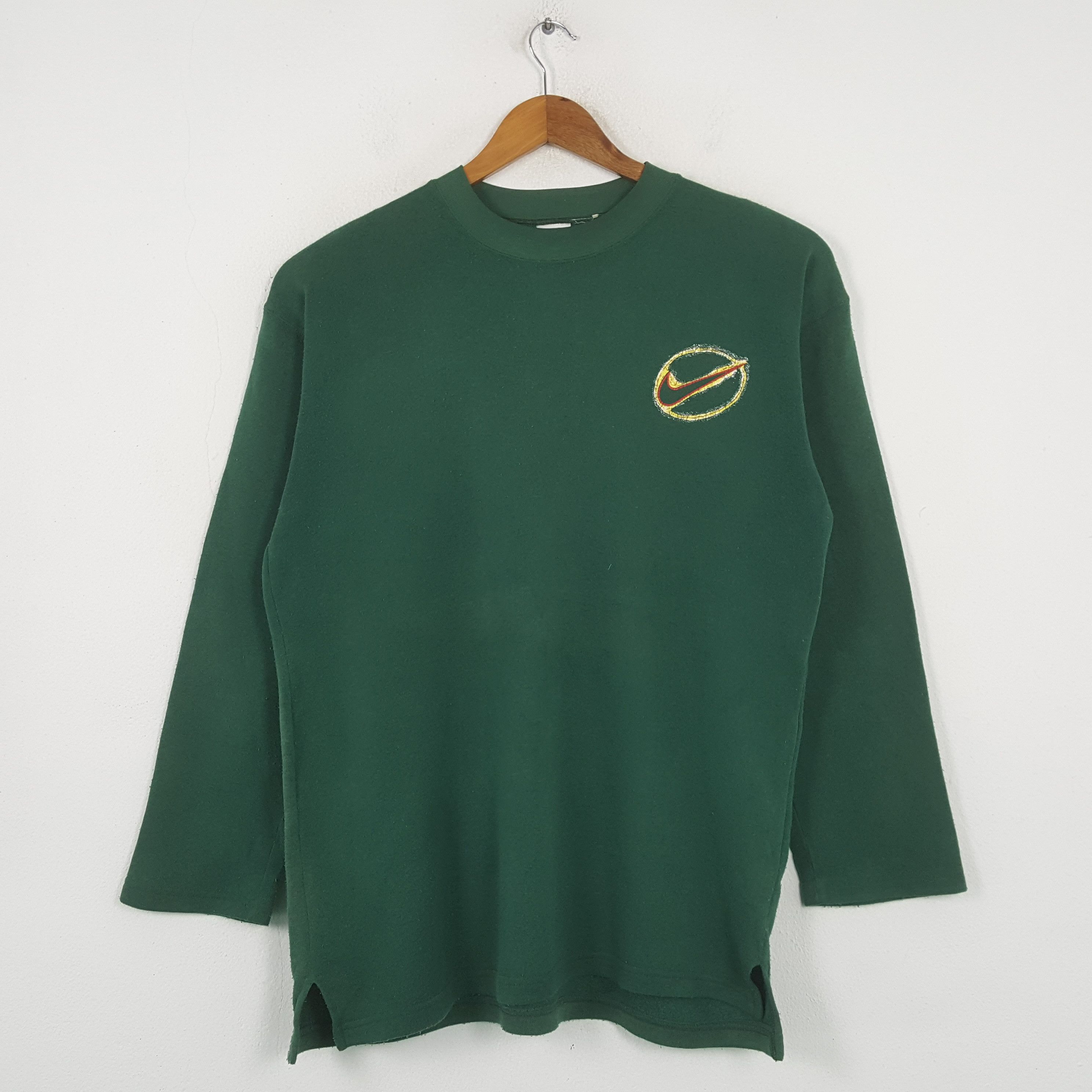 Nike Vintage NIKE Big Swoosh Design Sportswear Sweatshirt C292N25 Size US L / EU 52-54 / 3 - 3 Thumbnail