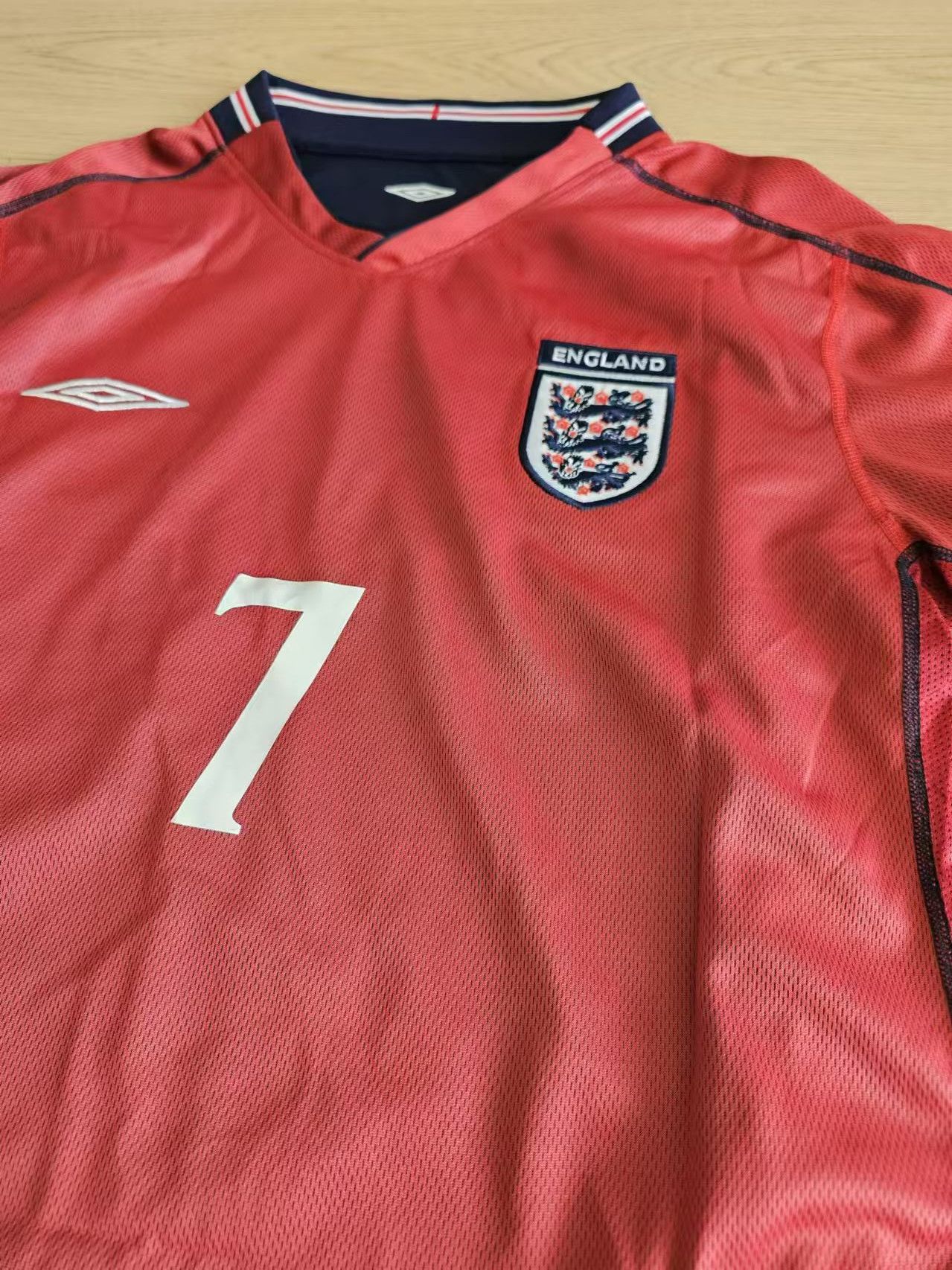Other 2002 World Cup England #7 David Beckham Jersey Size US L / EU 52-54 / 3 - 4 Thumbnail