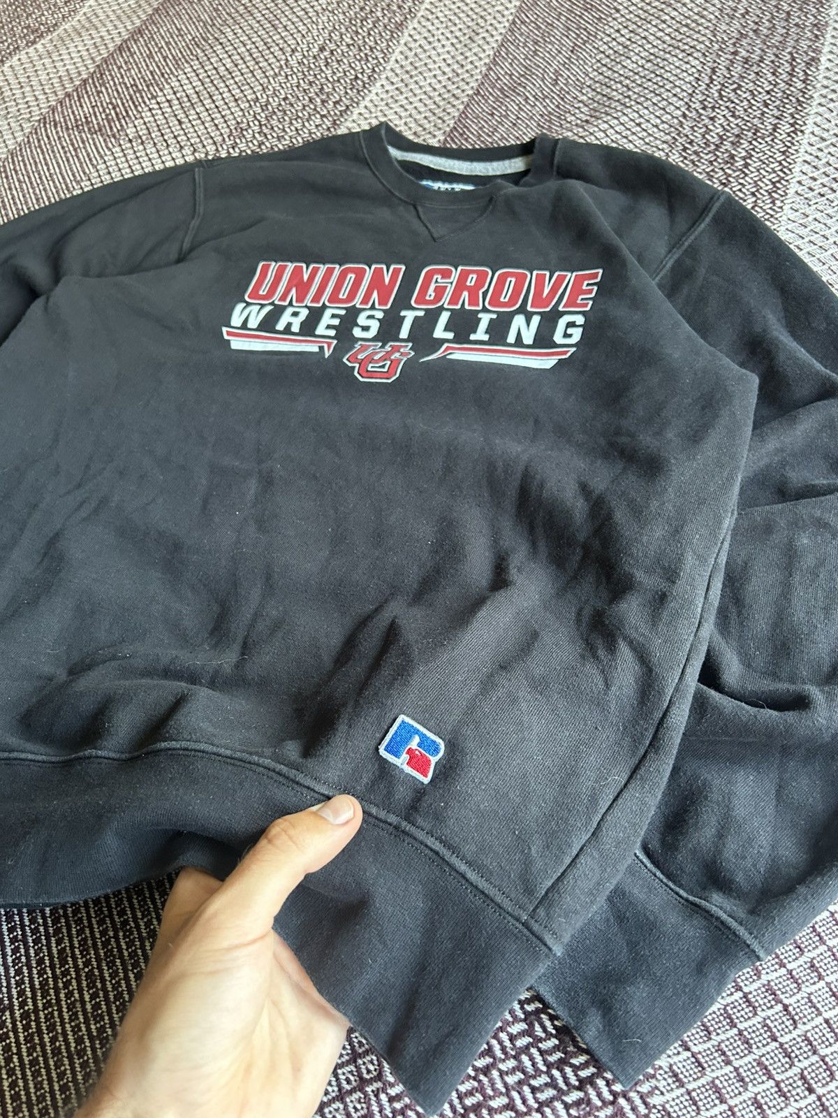 Vintage Vintage Russell Athletic Wrestling Sweatshirt Sz M Boxy Fit Size US M / EU 48-50 / 2 - 4 Thumbnail