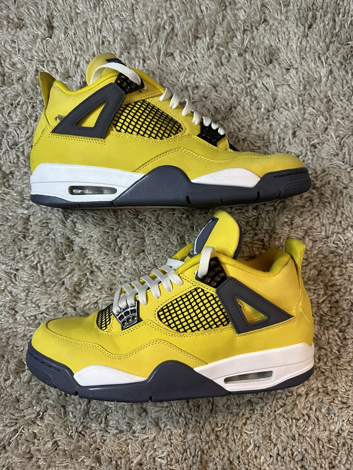 Jordan Brand Air Jordan 4 Lightning Size 11 | Grailed 