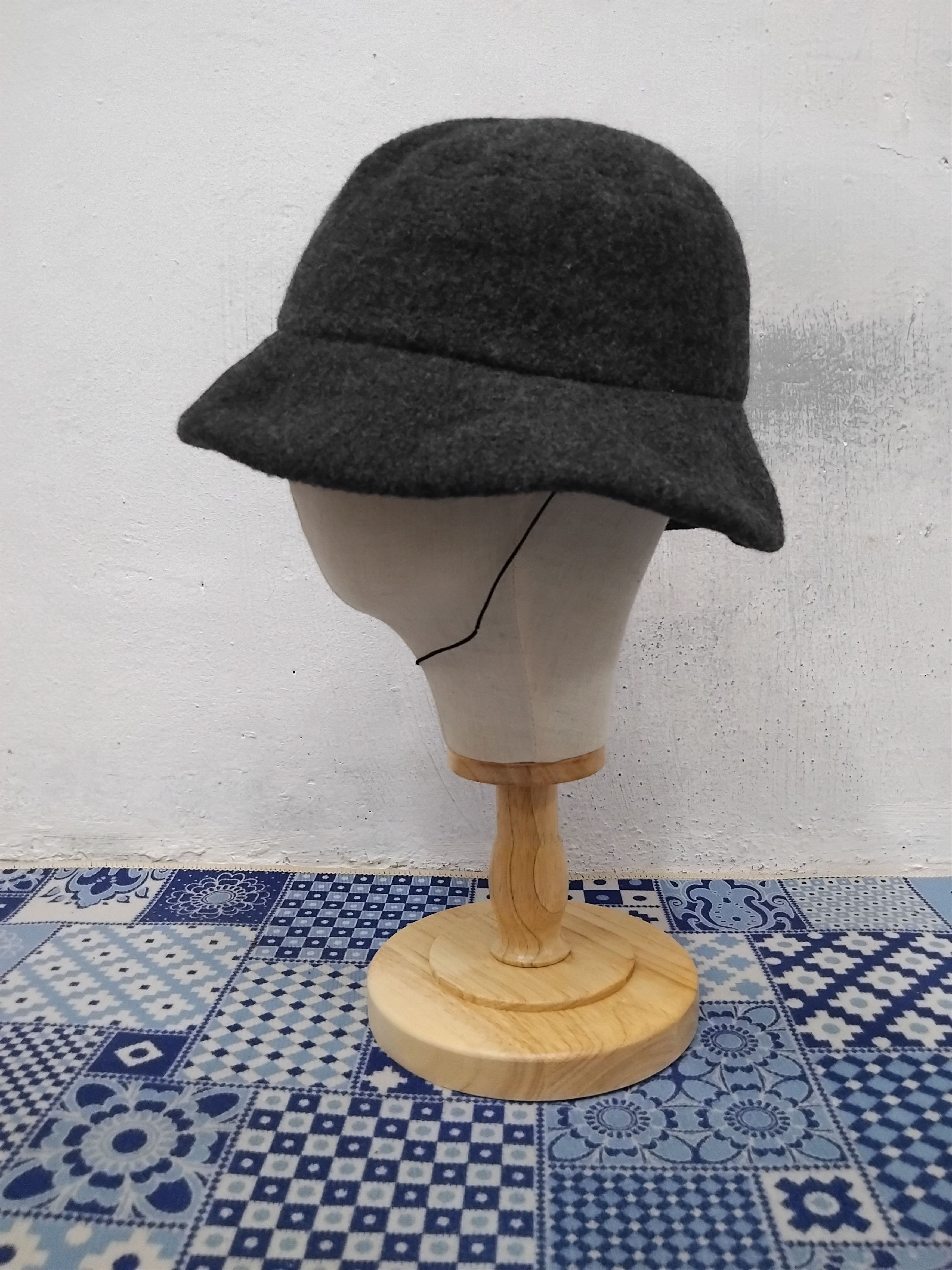 Japanese Brand Maxim brand sherlock home black colour hat Size 38 - 6 Thumbnail