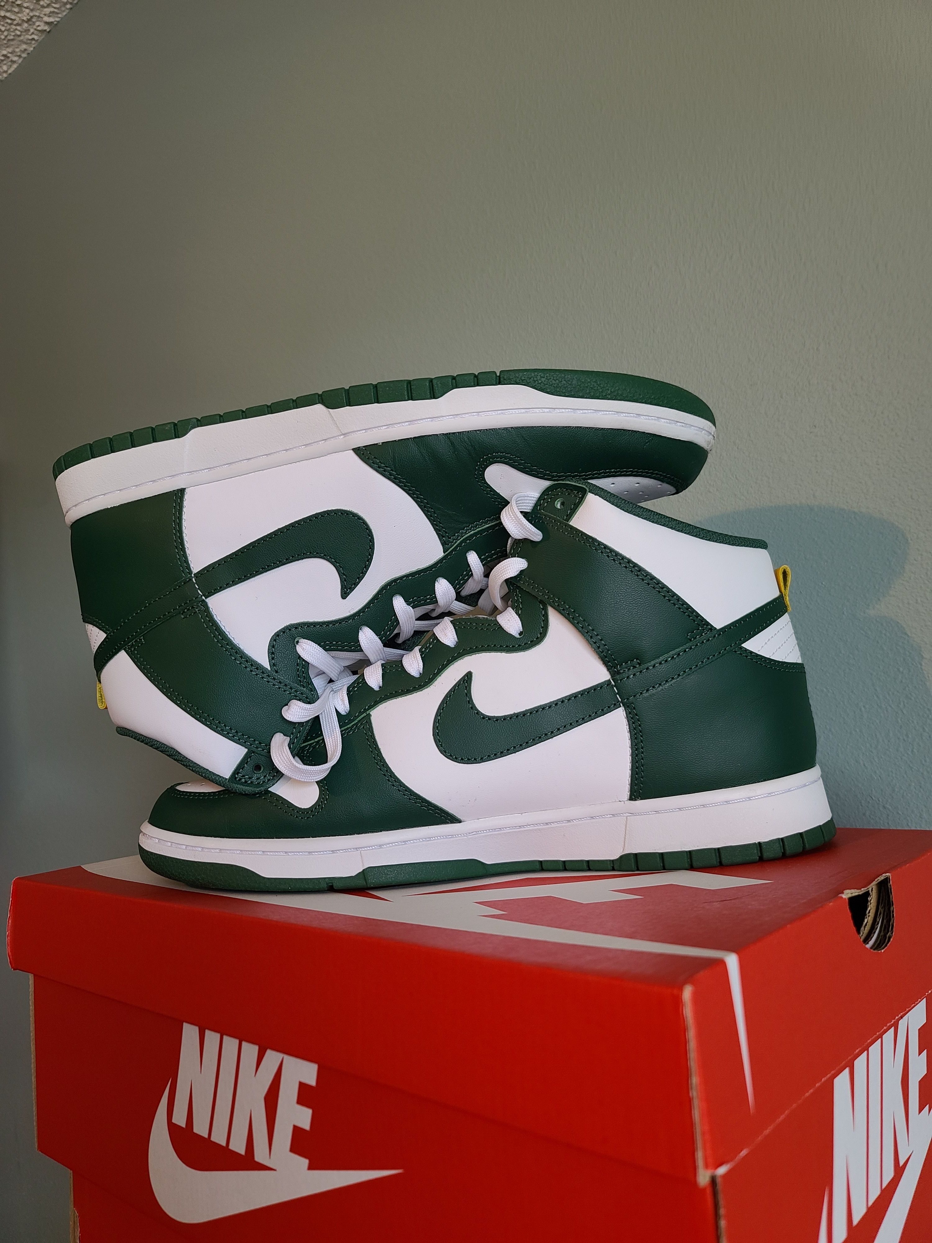 Nike Nike Dunk High Size US 12 / EU 45 - 2 Thumbnail