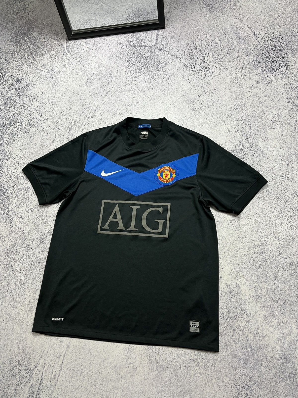Nike 2009 Manchester United Nike Away Soccer Jersey Size US S / EU 44-46 / 1 - 3 Thumbnail