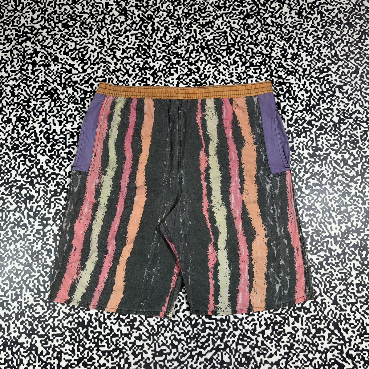 Vintage Vintage 90s Art Striped Retro Surf Style Shorts Size US 35 - 1 Thumbnail