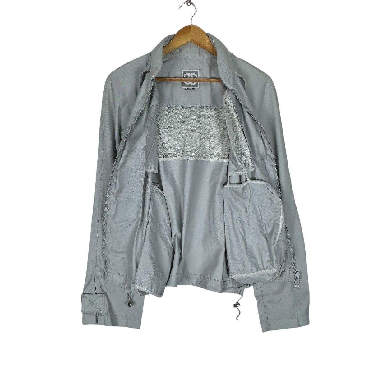 Chanel 🌟CHANEL IDENTIFICATION HOODIE AW01 SPORTS 2 WAY LIGHT JACKET Size M / US 6-8 / IT 42-44 - 11 Thumbnail