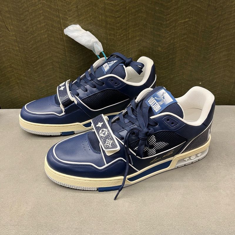 Louis Vuitton Louis Vuitton Stylish Trainer Sneakers in Blue 0079 Size US 10.5 / EU 43-44 - 1 Thumbnail