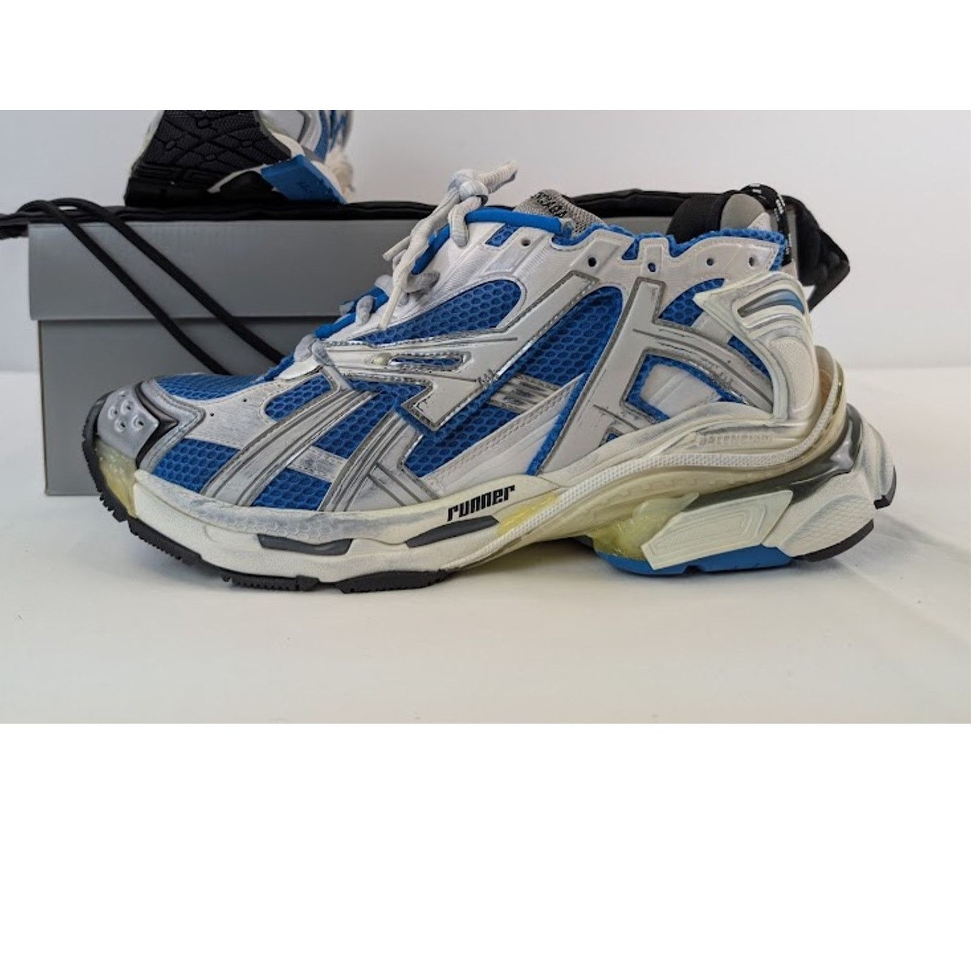 Balenciaga o1rshd1 Runner Sneaker in Grey / Blue / Black Size US 14 / EU 47 - 21 Thumbnail