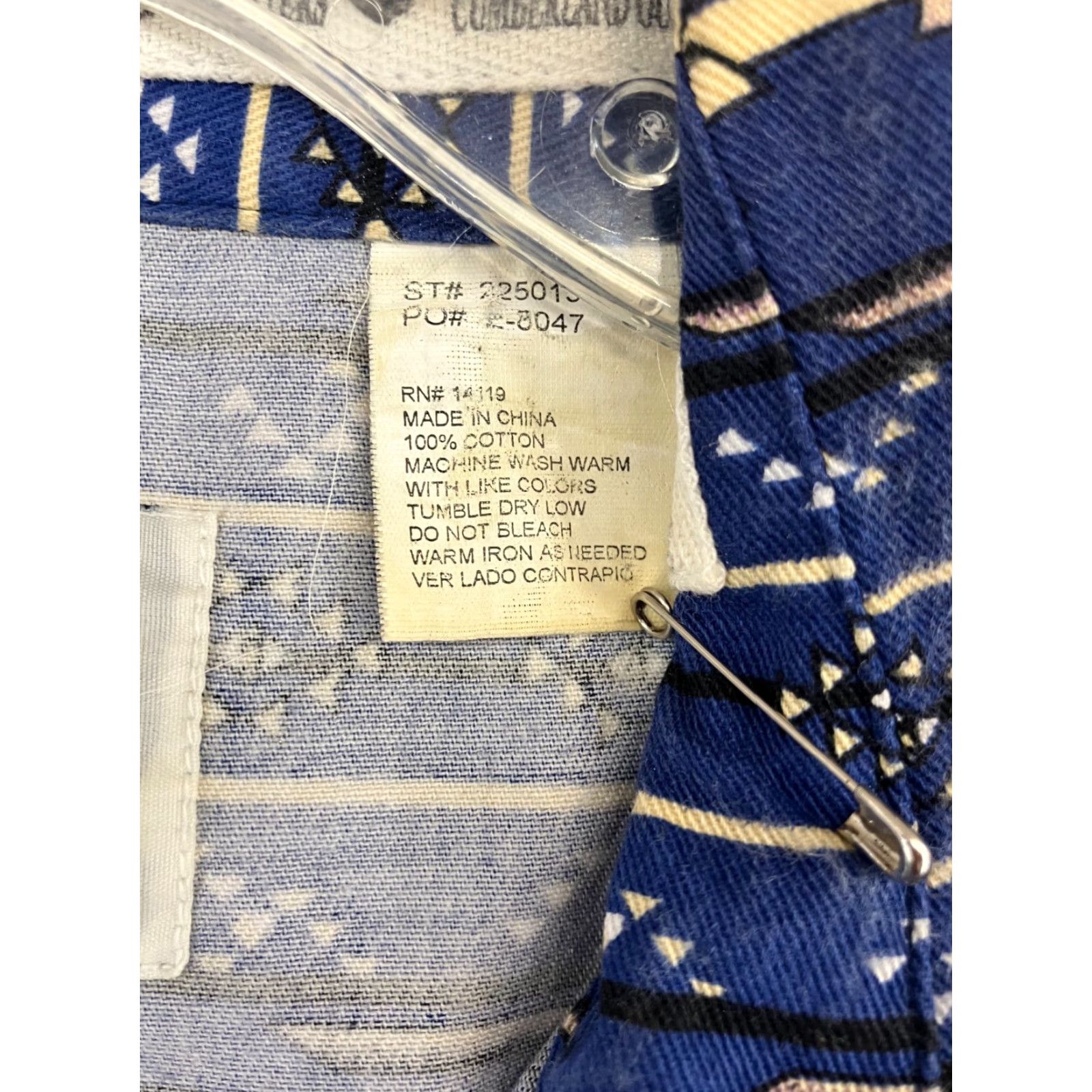 Vintage Vintage Cumberland Outfitters Men's XL Aztec Southwestern Pattern Long Sleeve Button-Up Shirt Size US XL / EU 56 / 4 - 4 Thumbnail