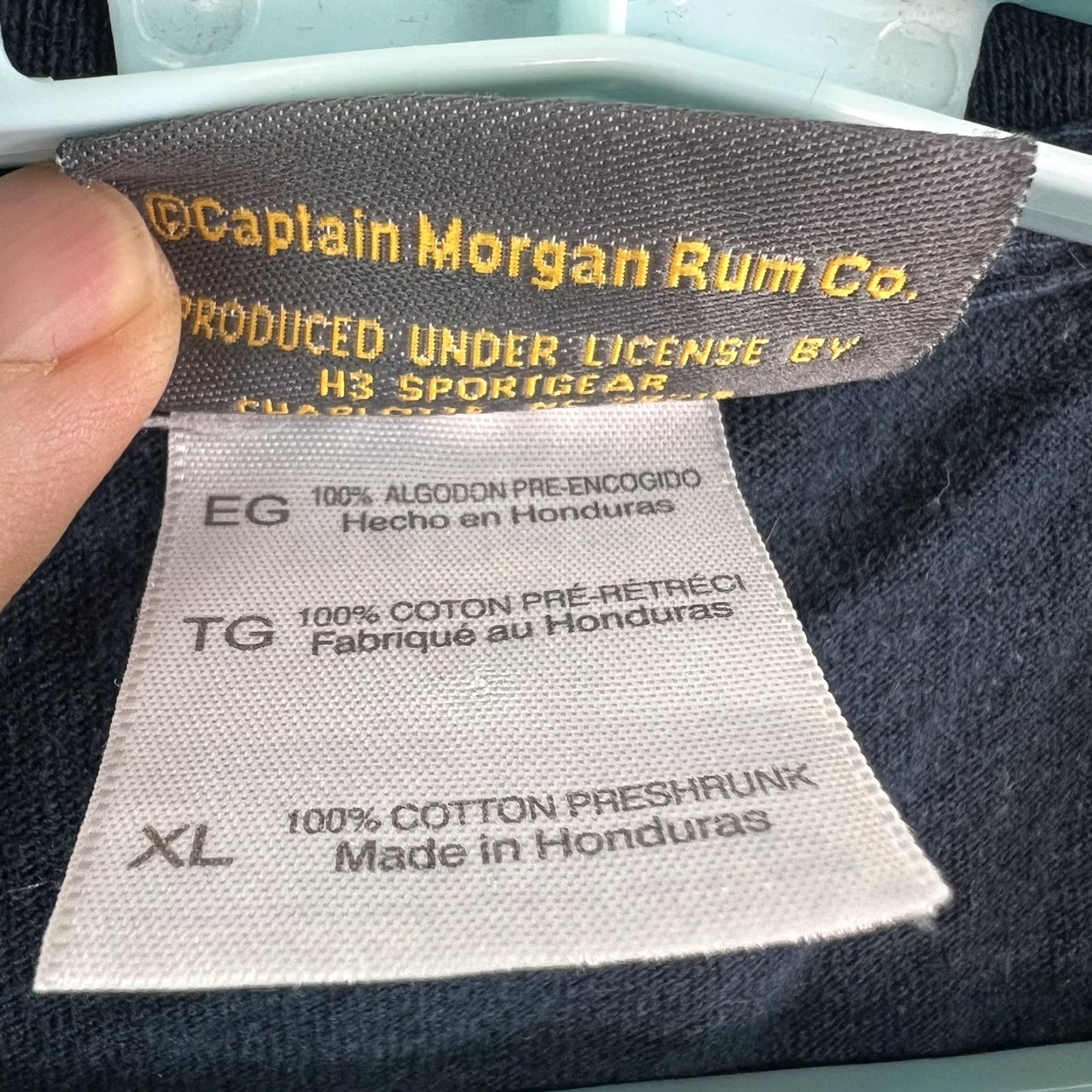 Vintage Morgan Captin Spiced Rum Graphic T-Shirt Mens XL Black Size US XL / EU 56 / 4 - 5 Thumbnail