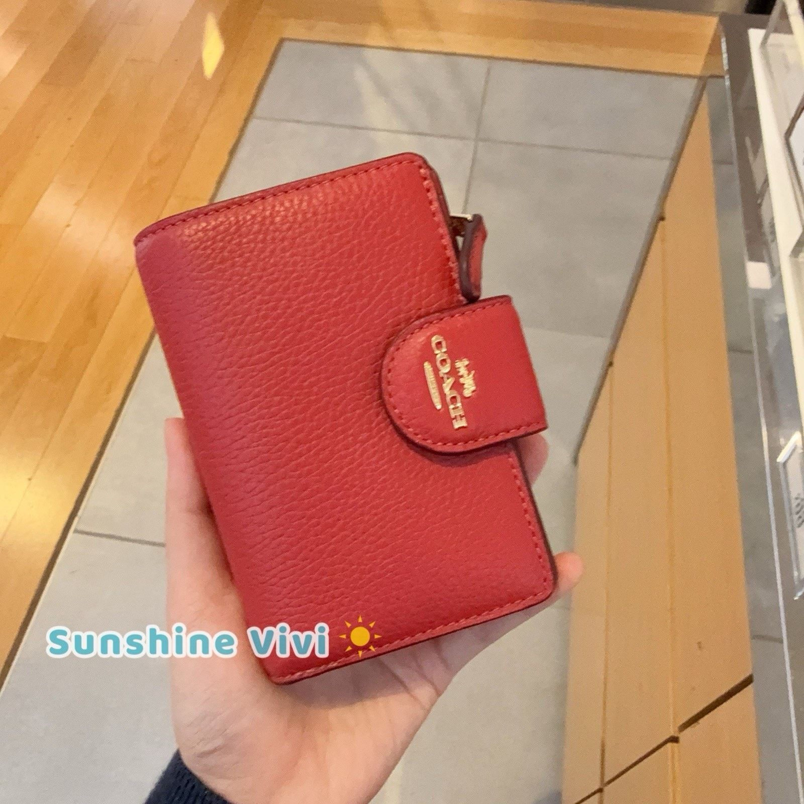 Coach NWT Coach Medium Corner Zip Wallet CBO41 Gold/True Red Size ONE SIZE - 1 Thumbnail