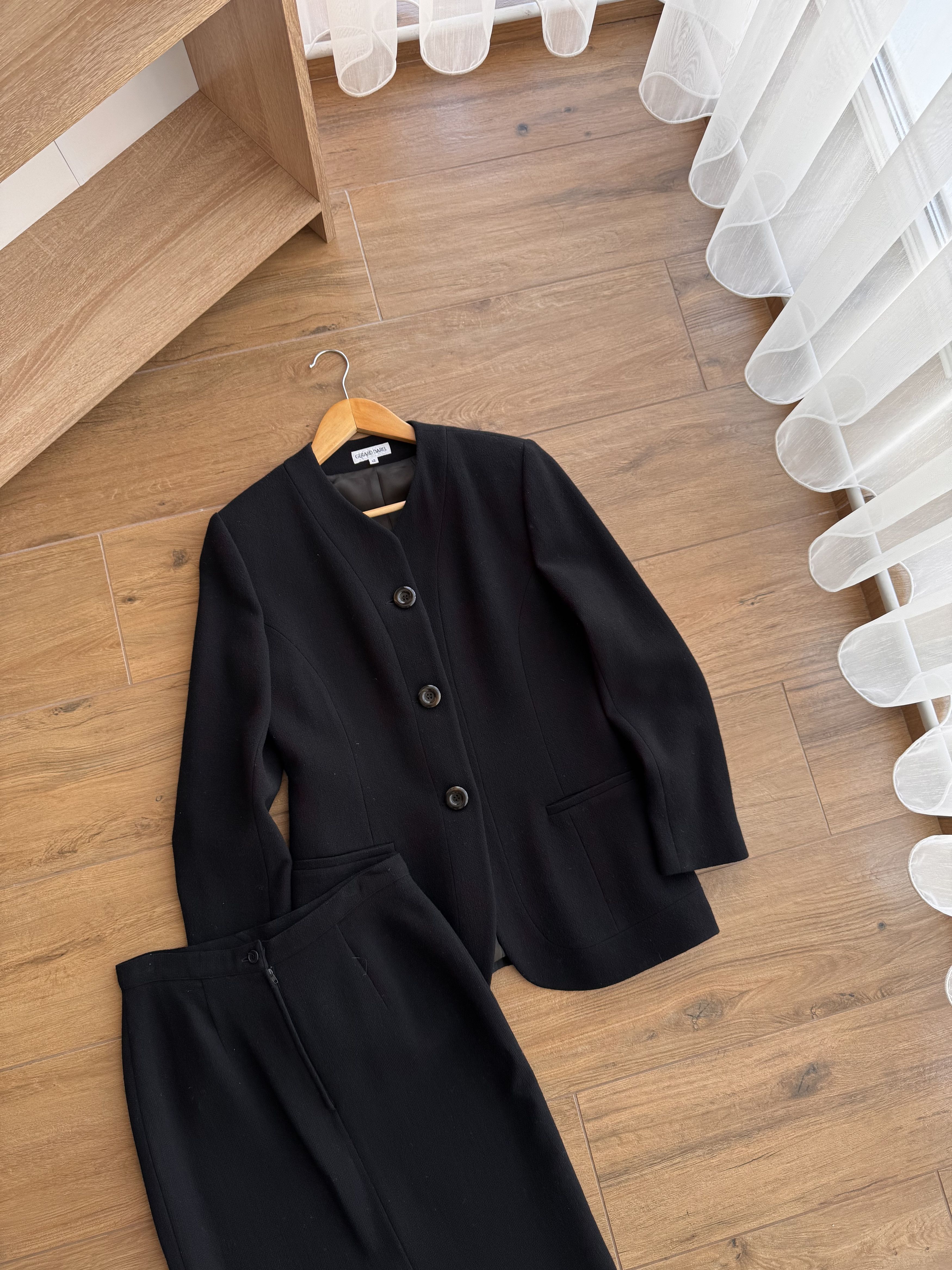 Gerard Darel Vintage Gerard Darel Luxury Wool Black Skirt Suit Size M / US 6-8 / IT 42-44 - 4 Thumbnail