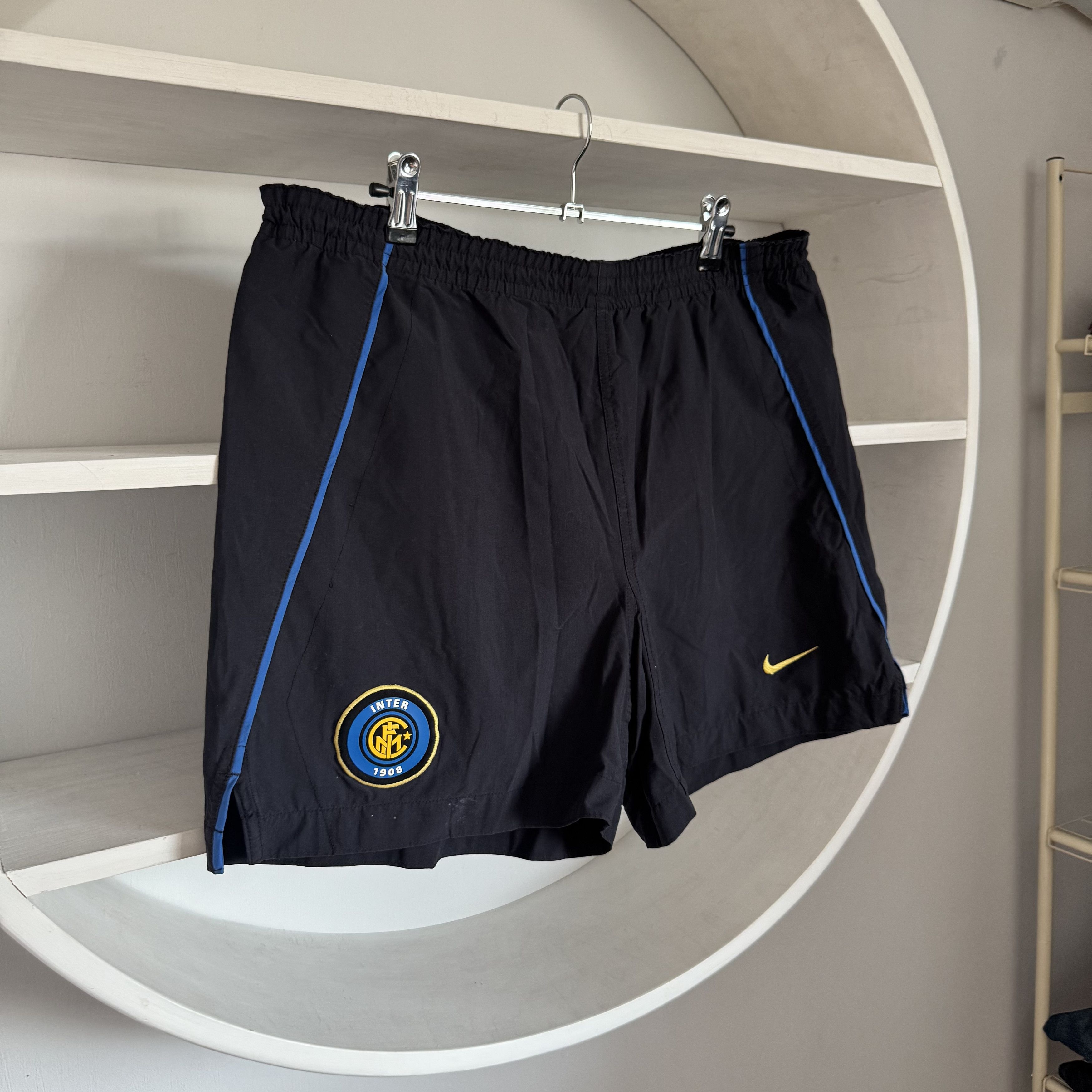 Nike Men's NIKE FC INTER MILANO Vintage Black Shorts Size US 30 / EU 46 - 2 Thumbnail