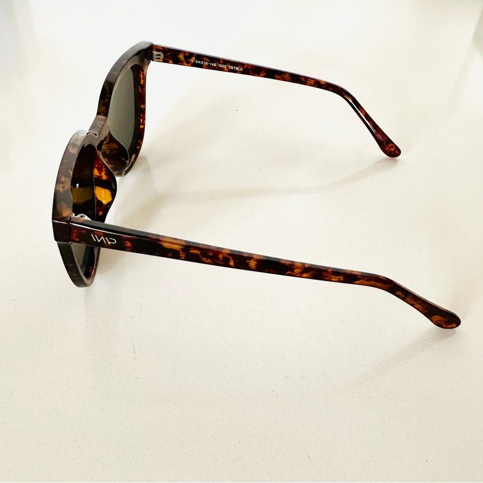 Nordstrom NEW Oversized Square Black Tortoiseshell Plastic Sunglasses Size ONE SIZE - 8 Thumbnail