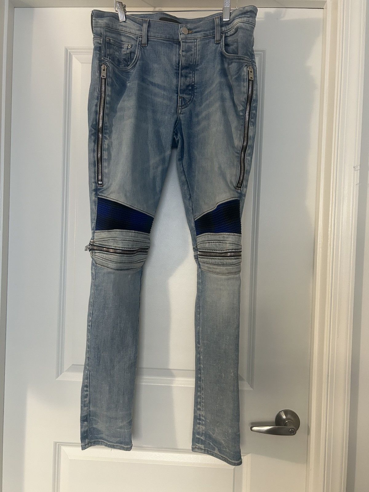 Amiri Amiri mx2 biker jeans light blue balck blue leather patch Size US 33 - 1 Thumbnail