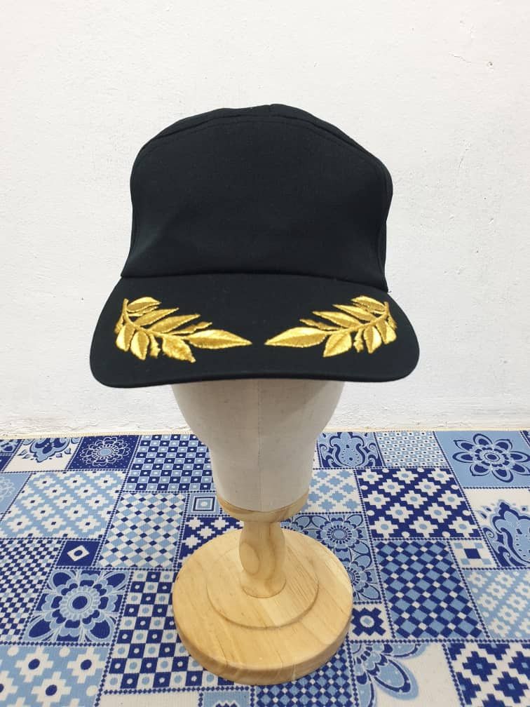 Japanese Brand Vintage black colour cap Size ONE SIZE - 1 Thumbnail